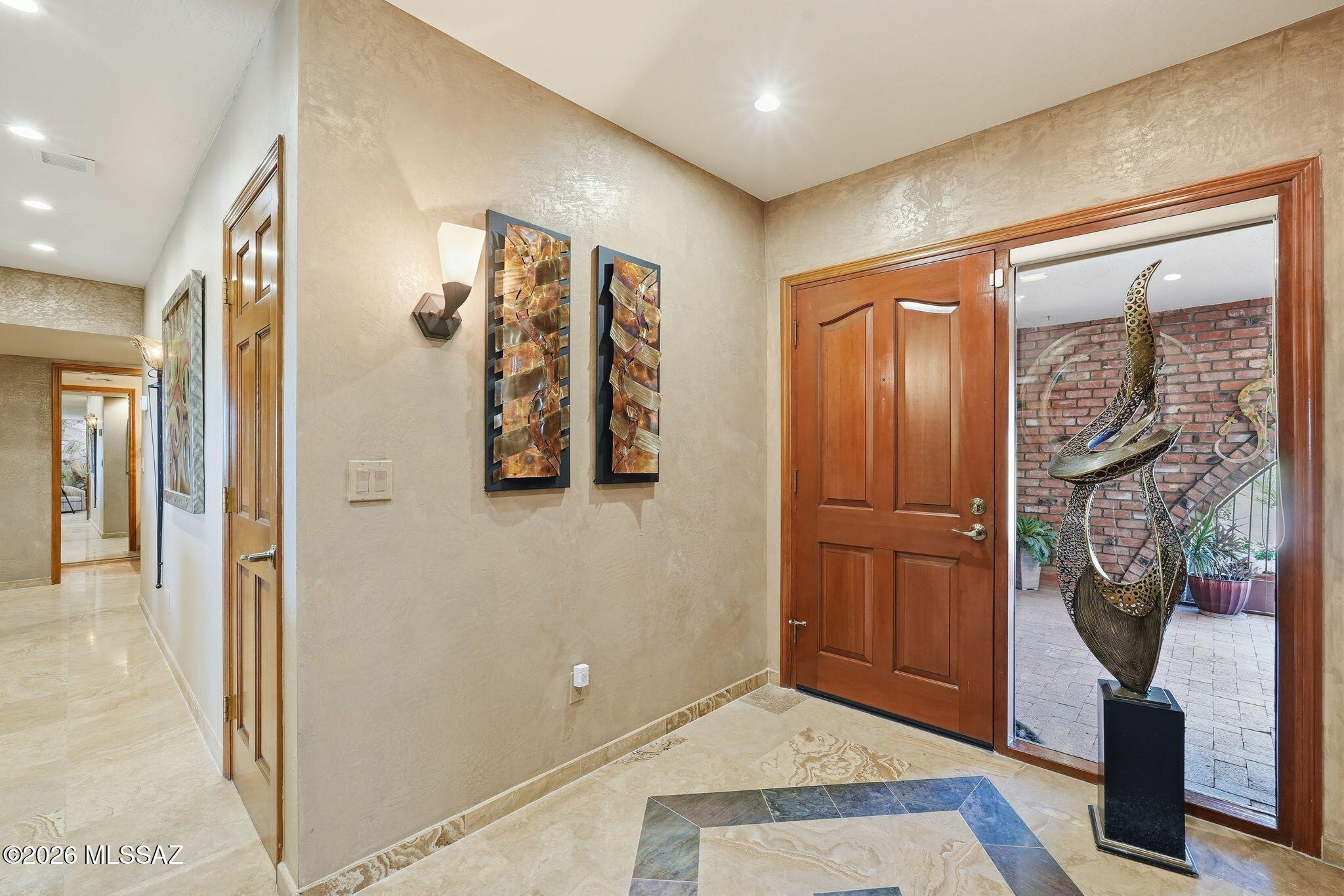 3901 N Rio Verde Vista Drive