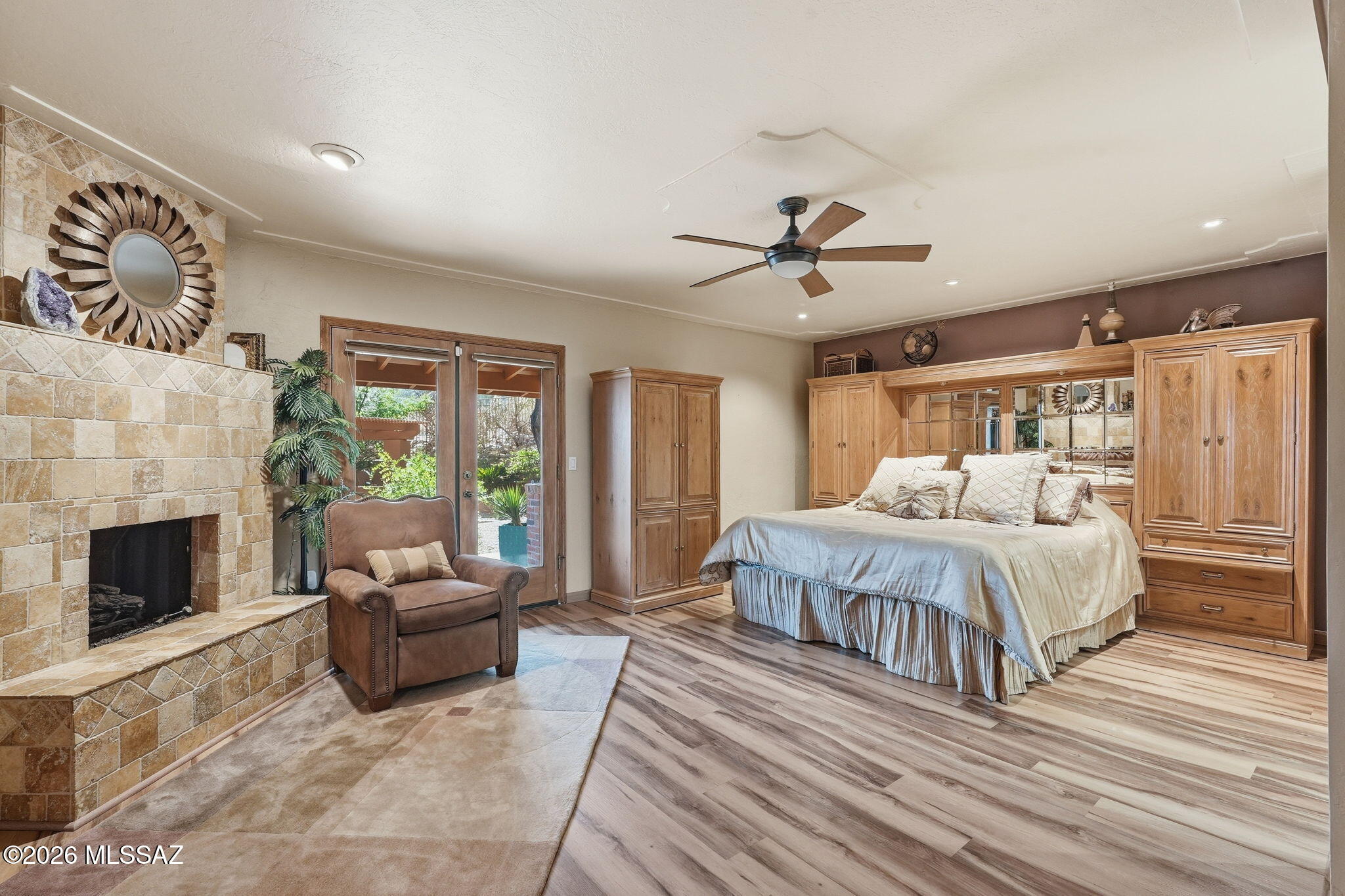 3901 N Rio Verde Vista Drive