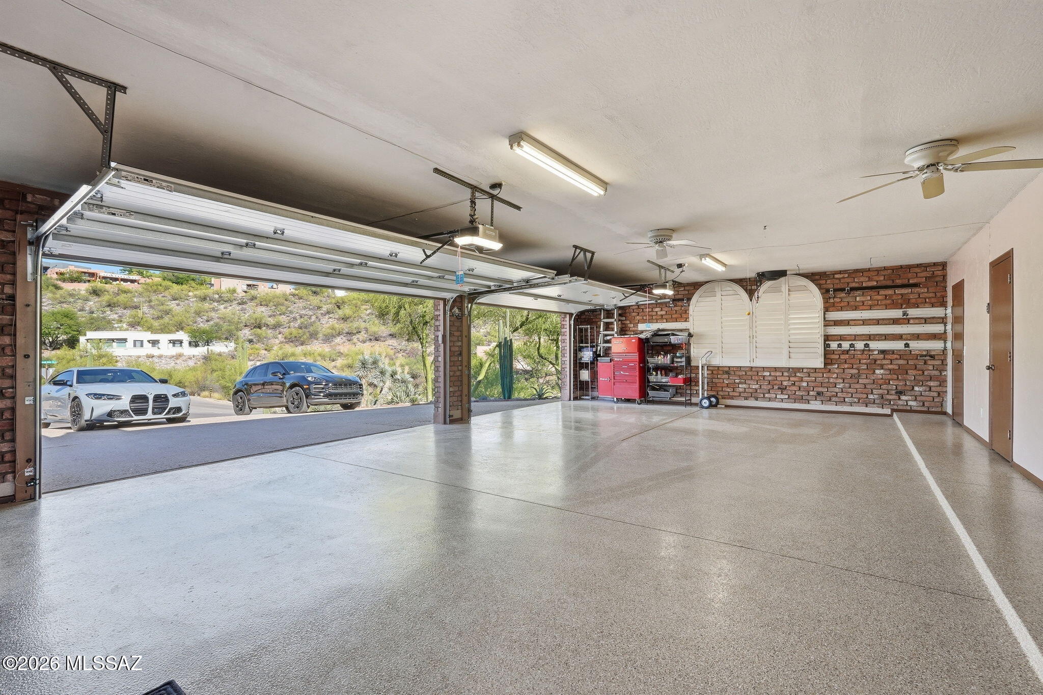 3901 N Rio Verde Vista Drive