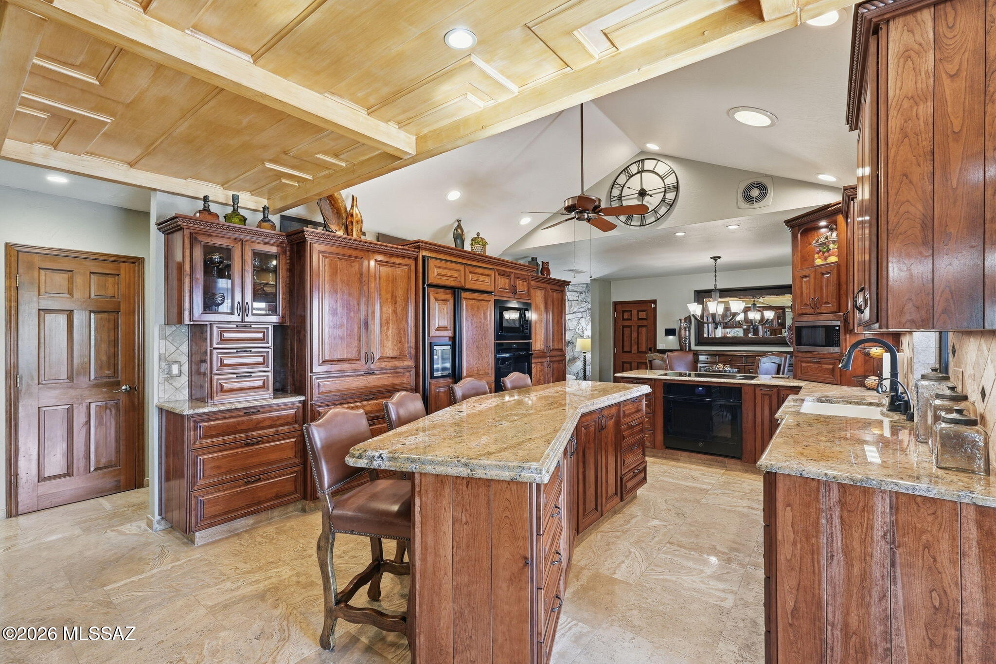 3901 N Rio Verde Vista Drive