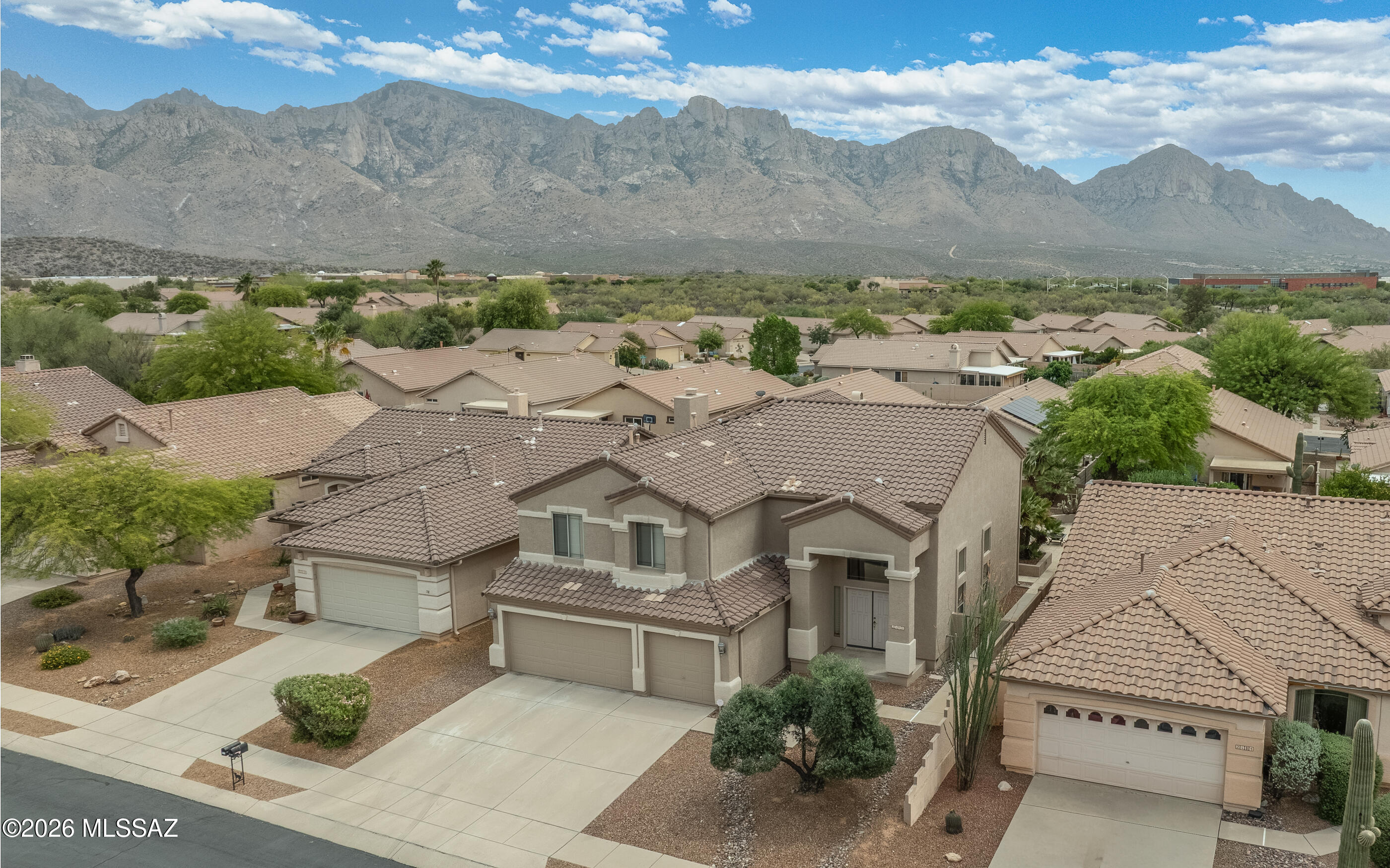 2196 E Rio Vistoso Lane