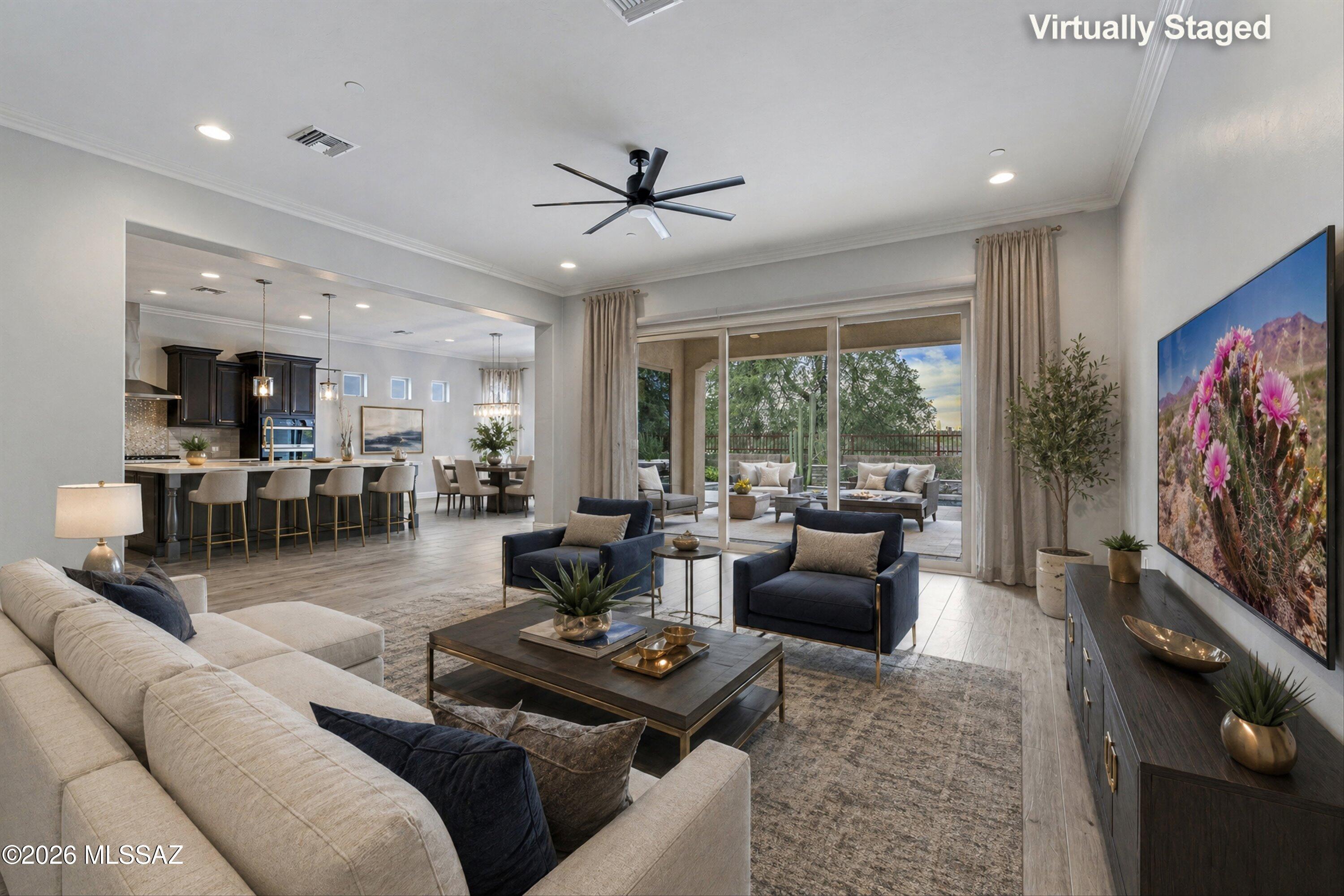 2447 N Wychwood Court