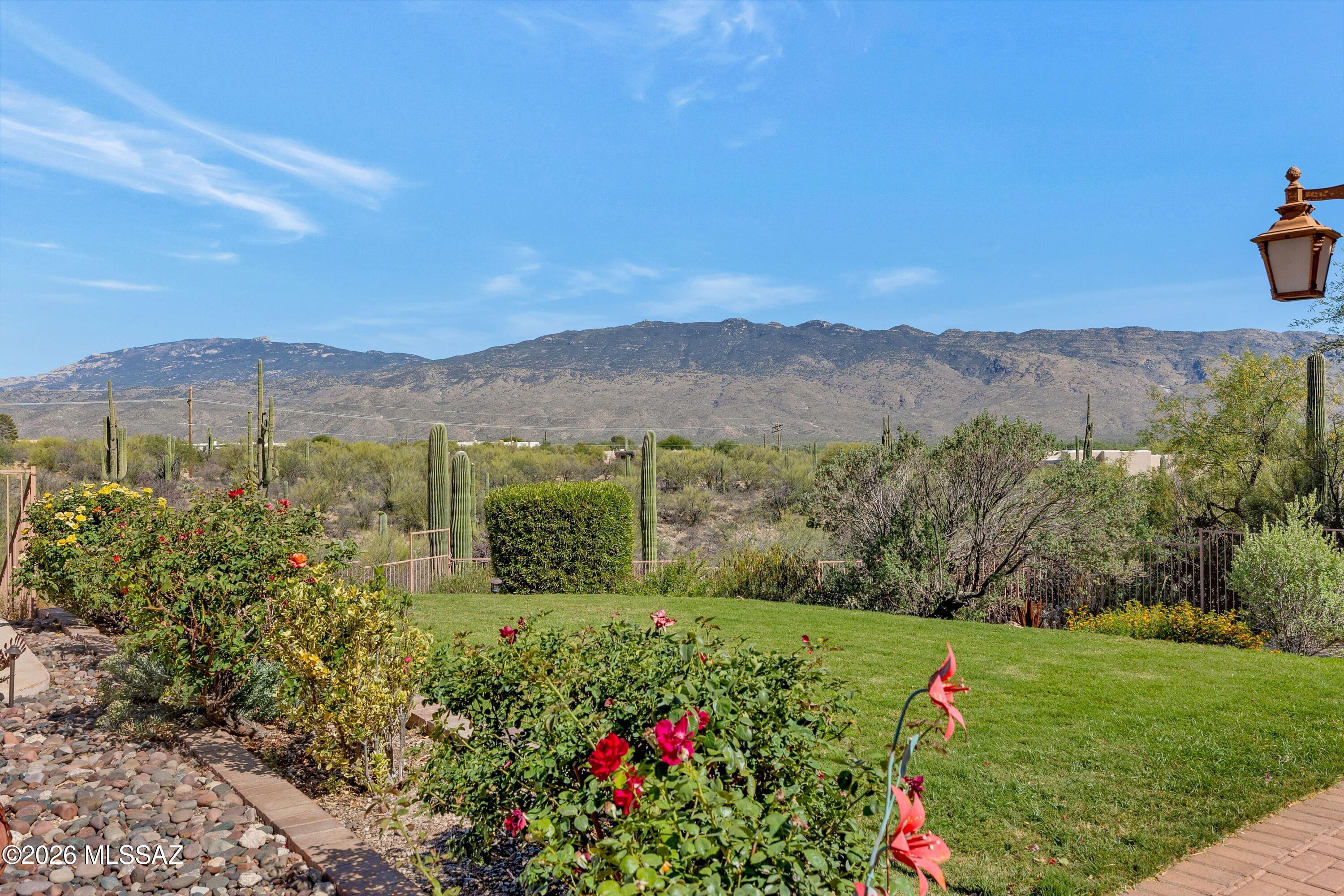 2210 N Arbor Vista Drive