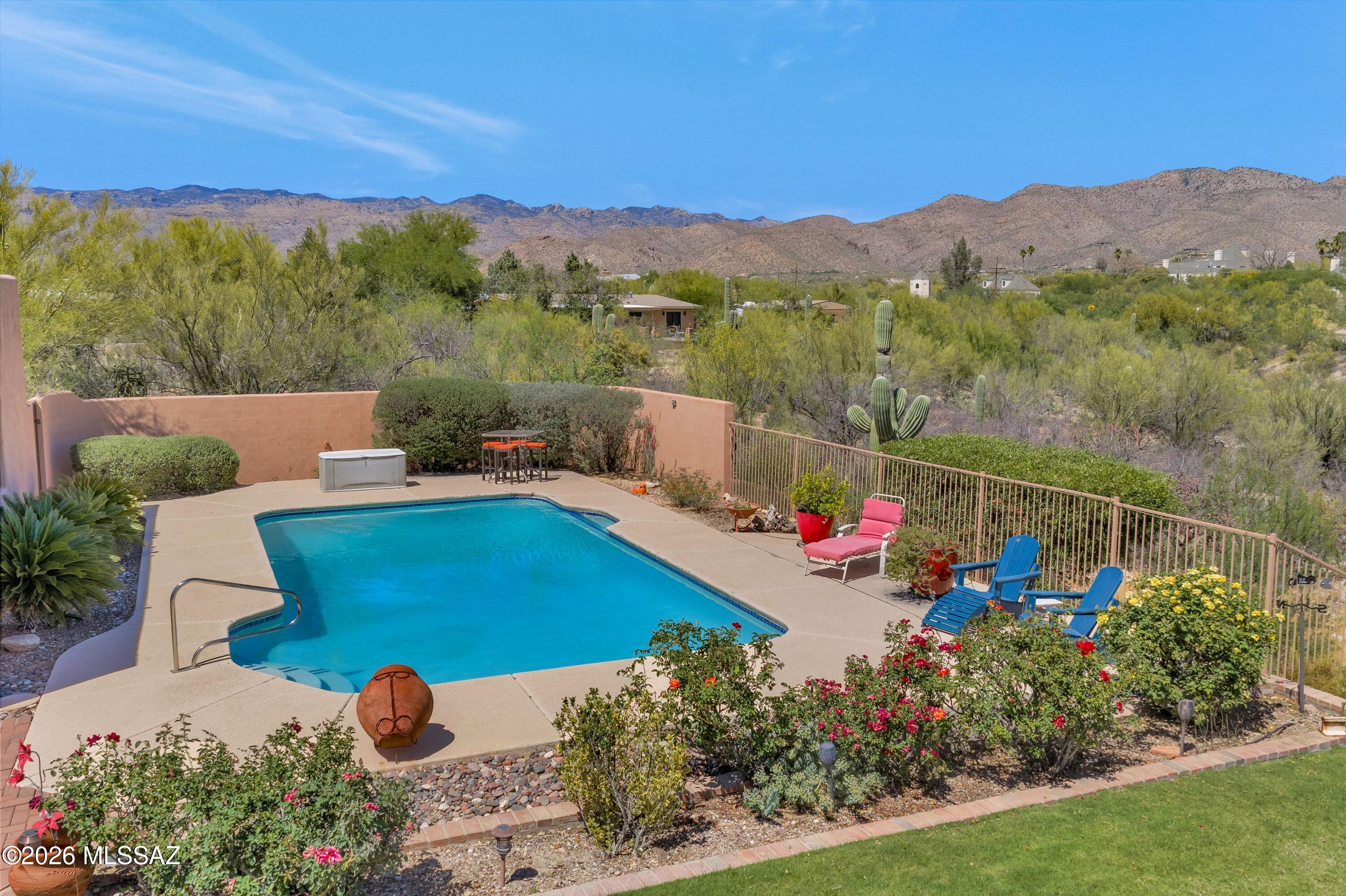 2210 N Arbor Vista Drive