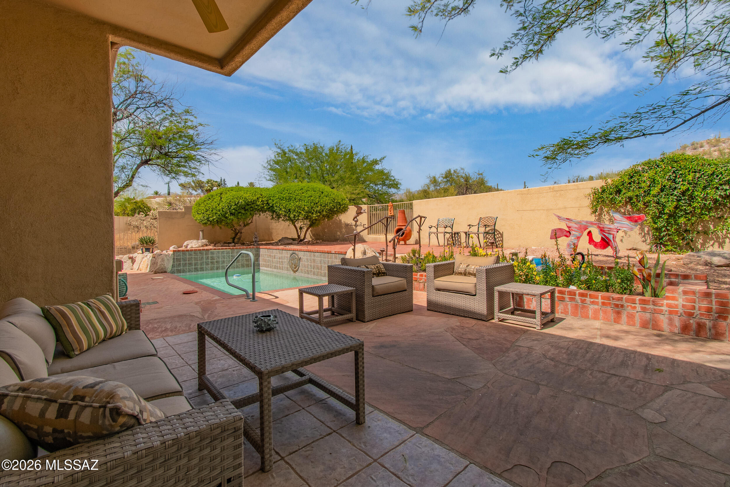 3776 N Creekside Place