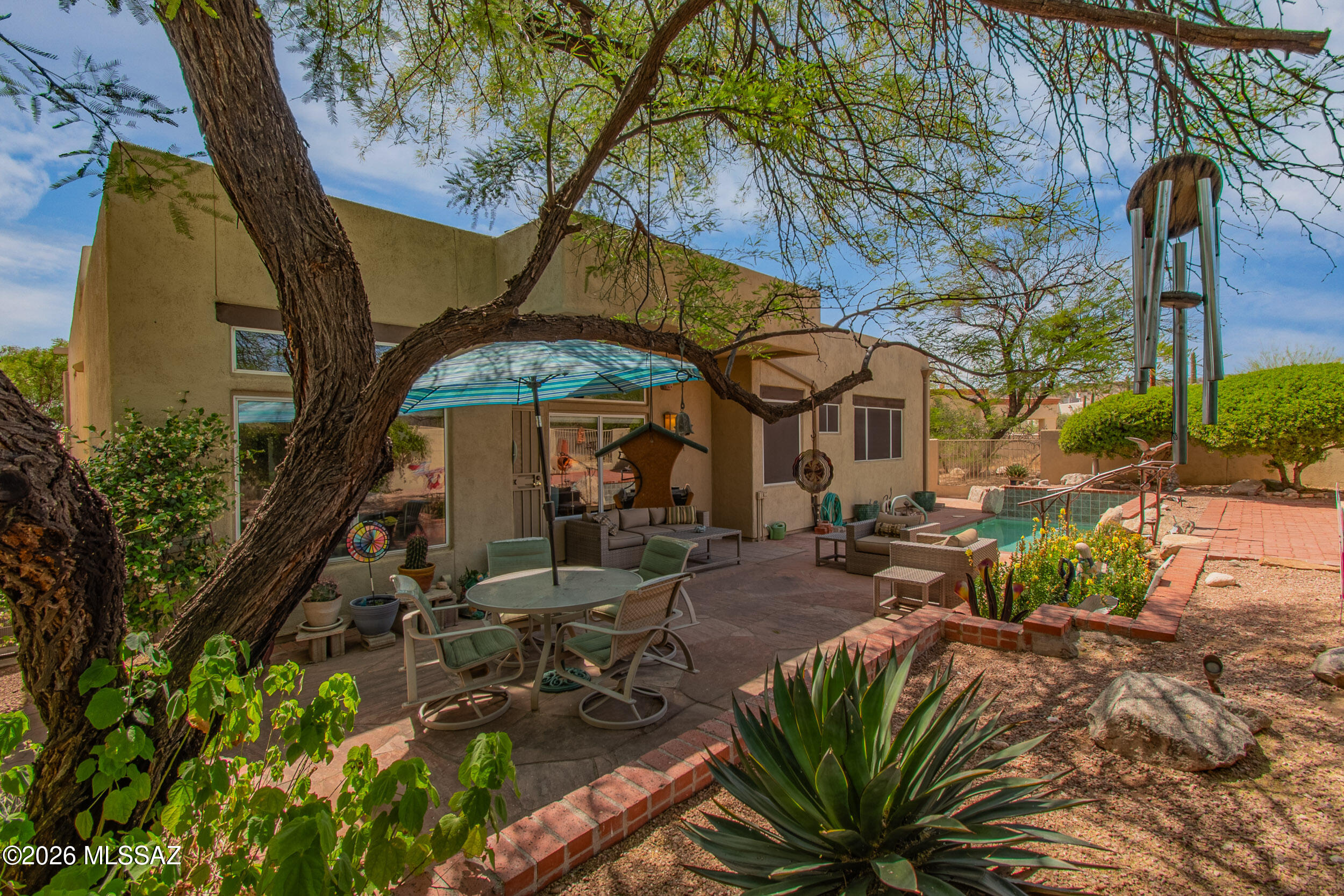 3776 N Creekside Place