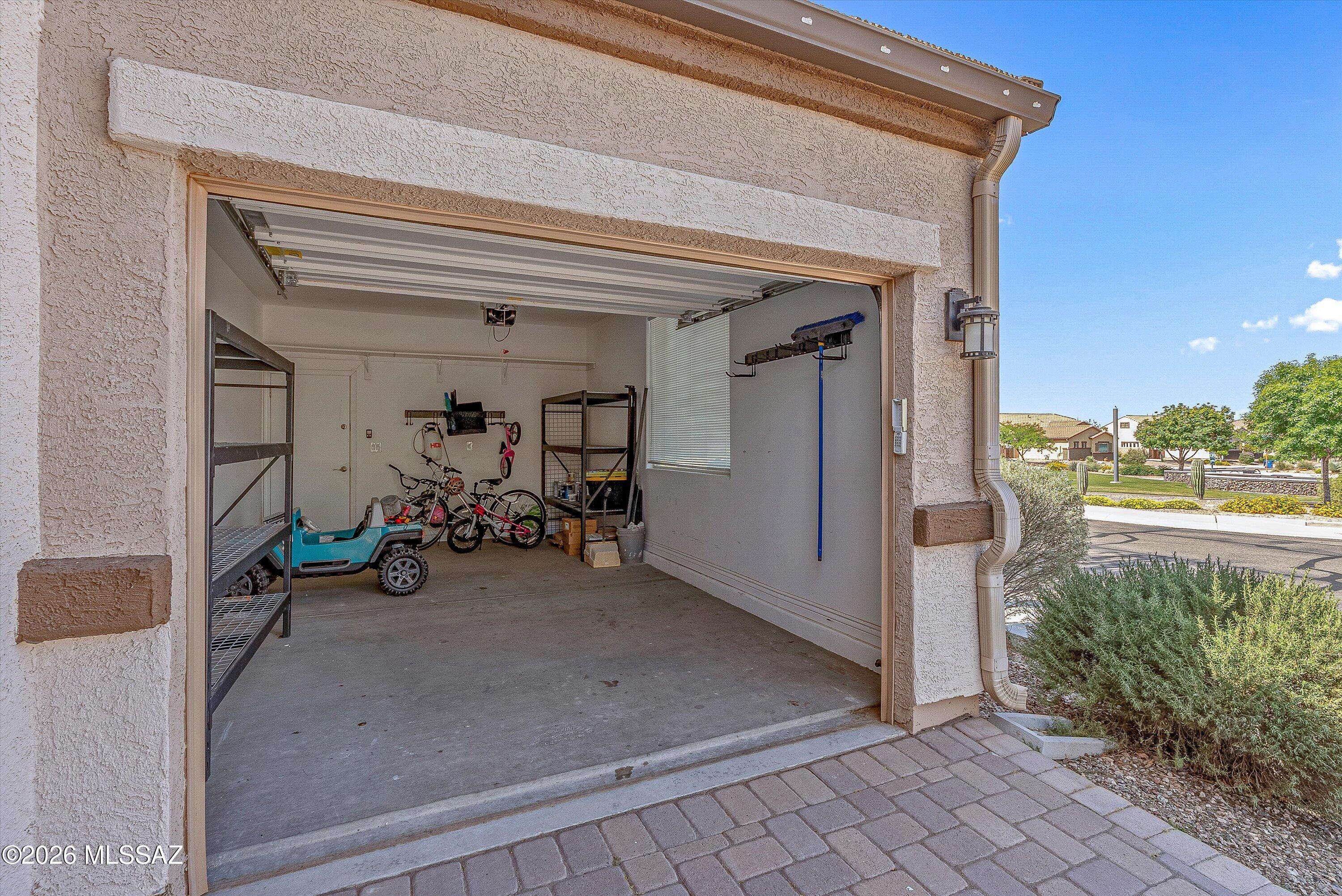 9636 N Havenwood Way