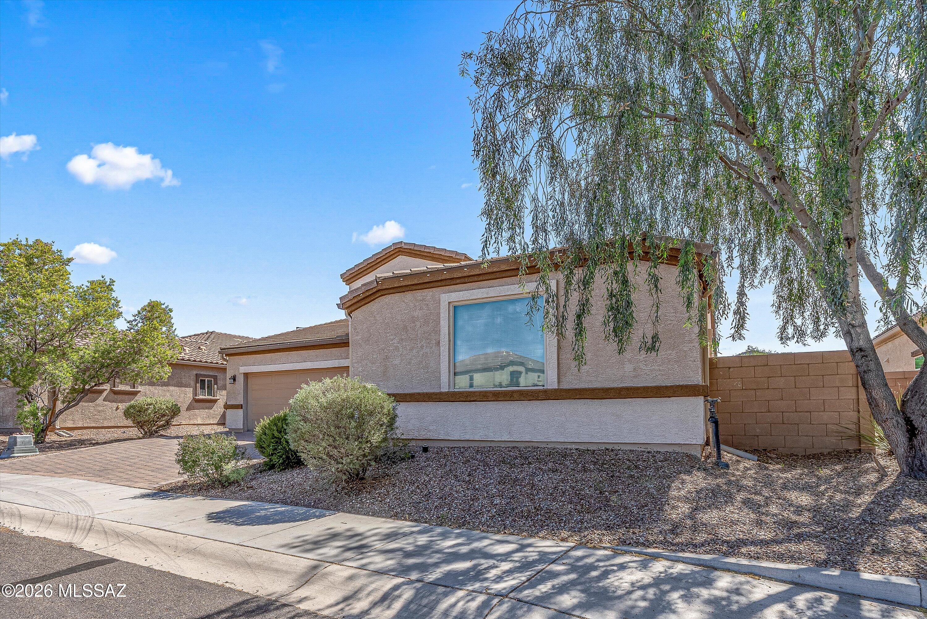 9636 N Havenwood Way