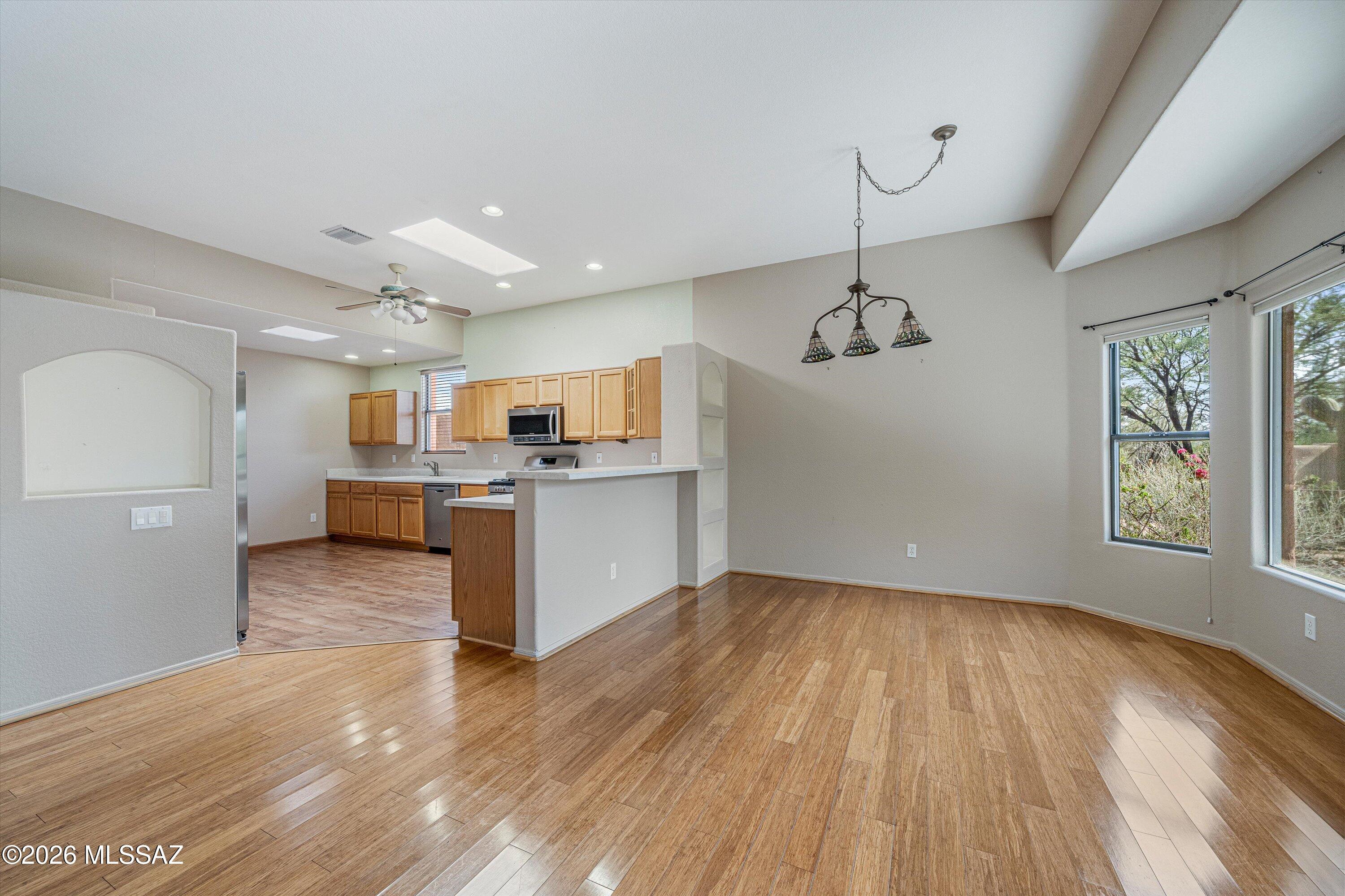 6035 W Ten Star Drive