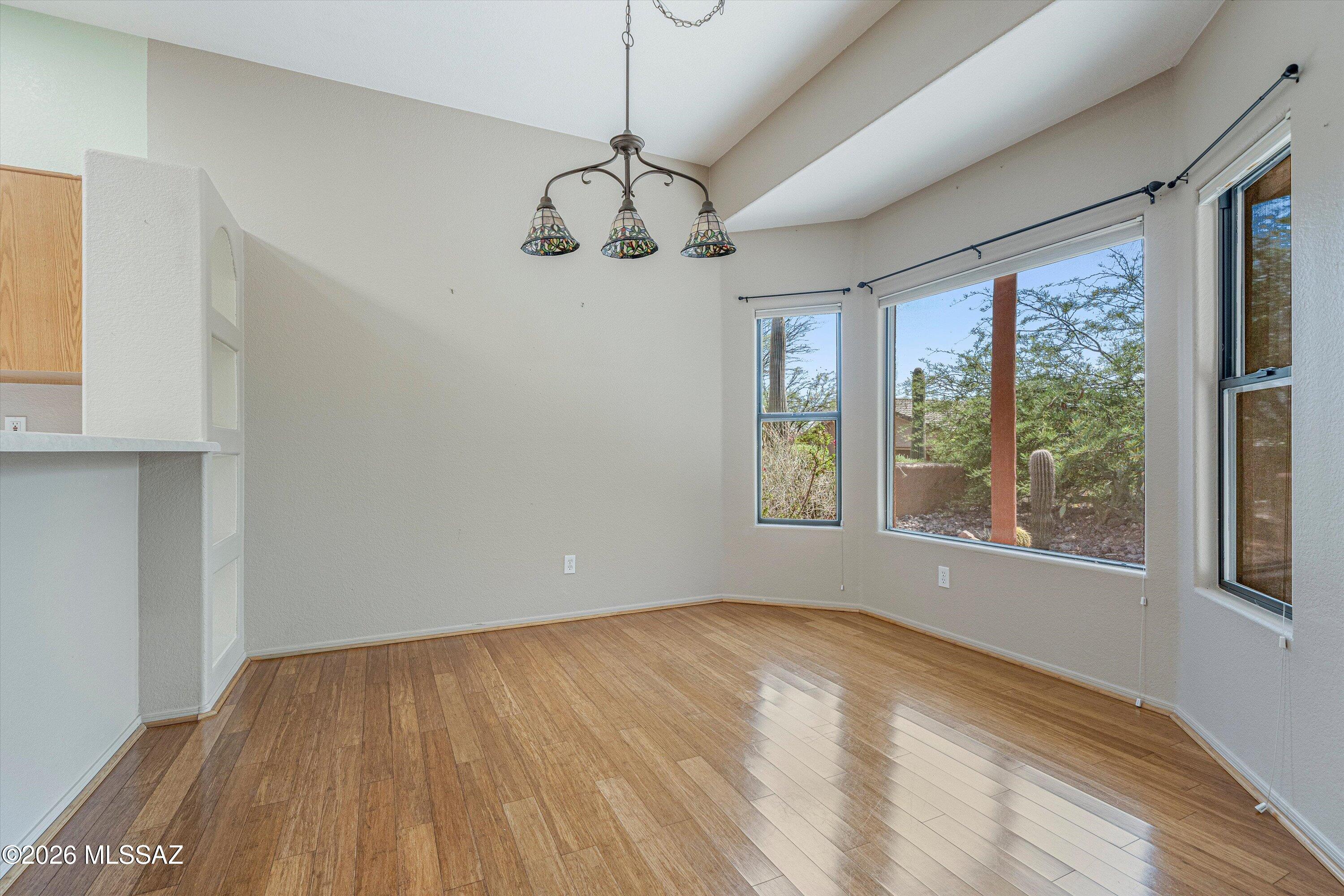 6035 W Ten Star Drive