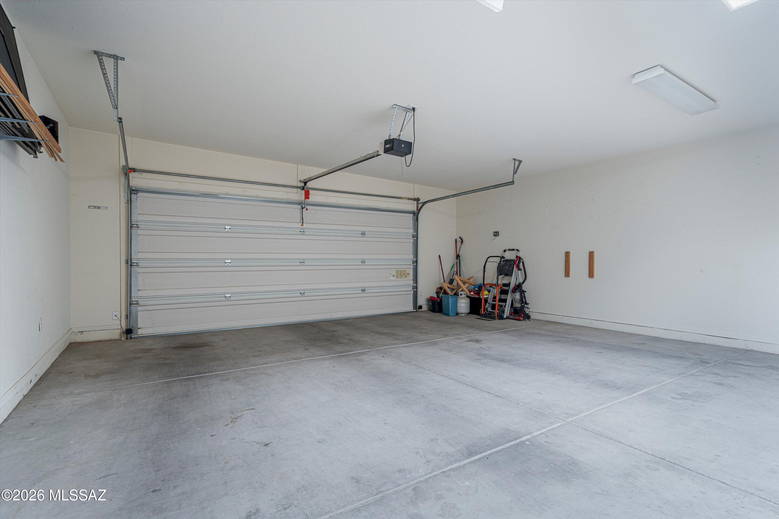 6035 W Ten Star Drive