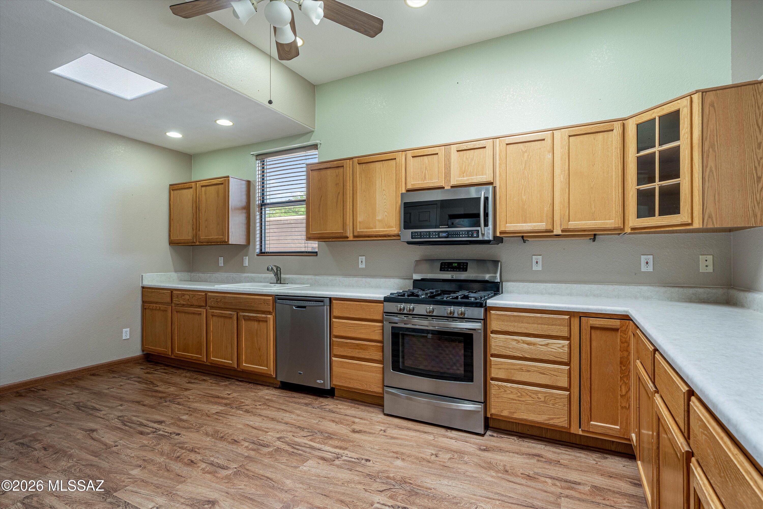 6035 W Ten Star Drive