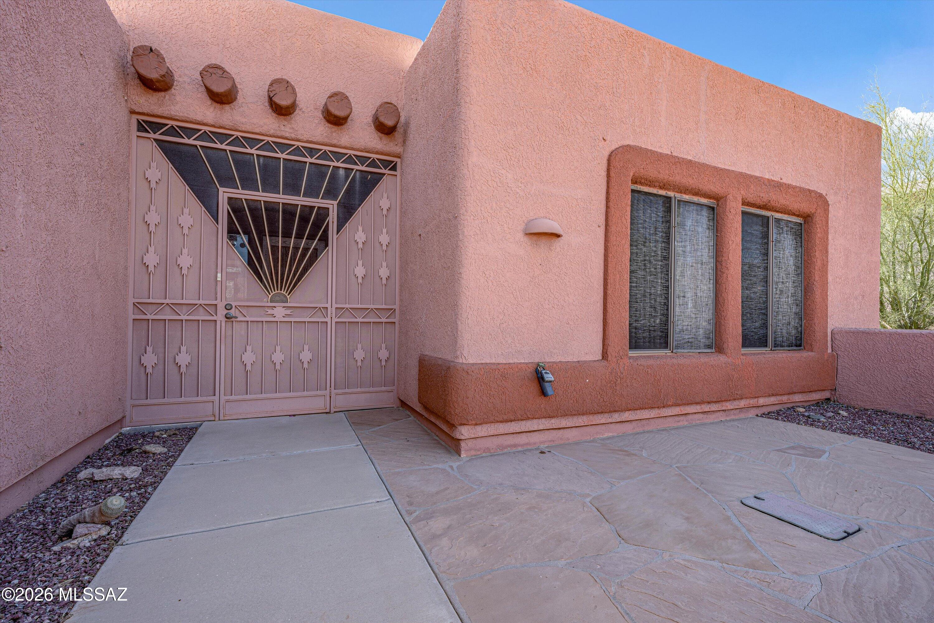 6035 W Ten Star Drive
