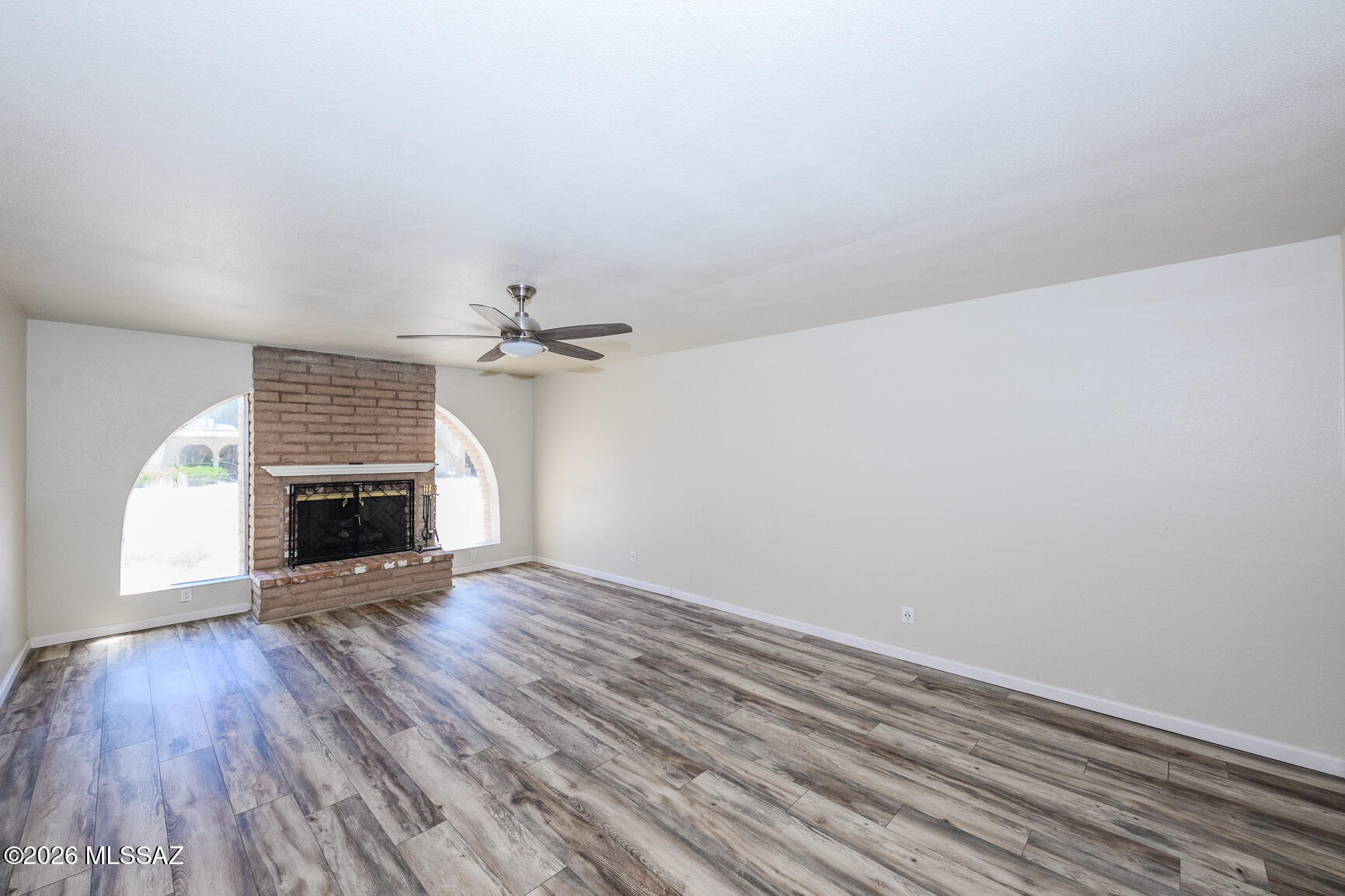 2406 N Shade Tree Circle