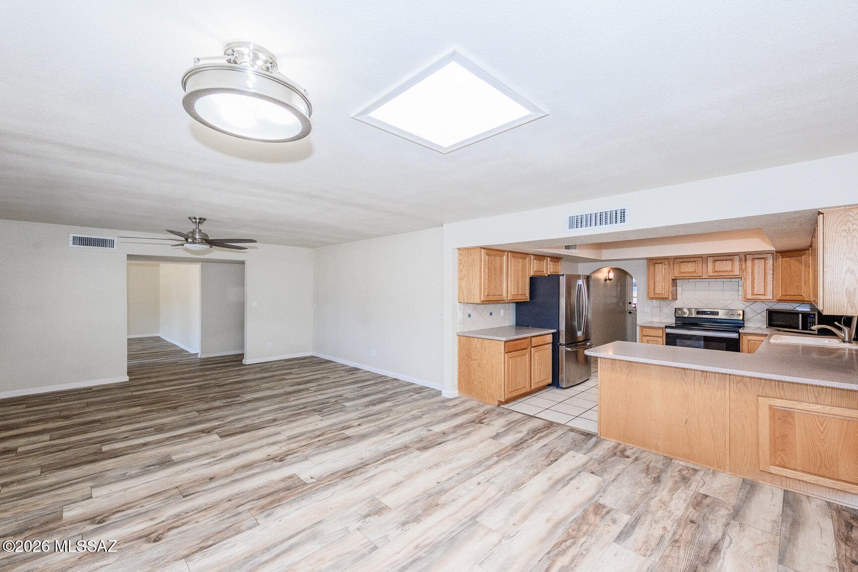 2406 N Shade Tree Circle