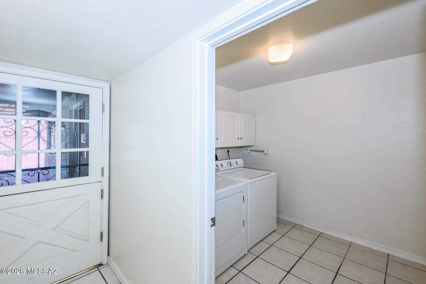2406 N Shade Tree Circle