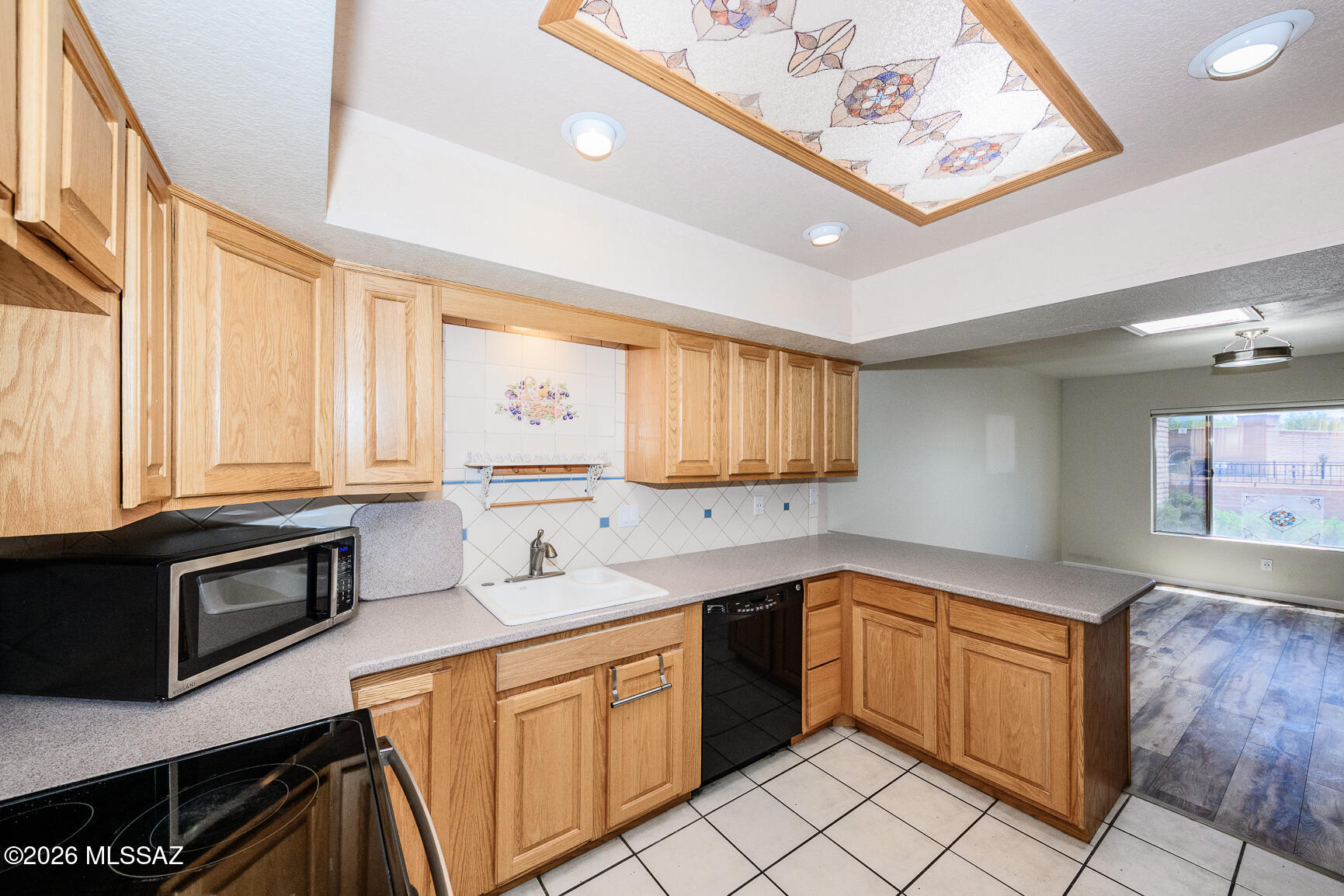 2406 N Shade Tree Circle