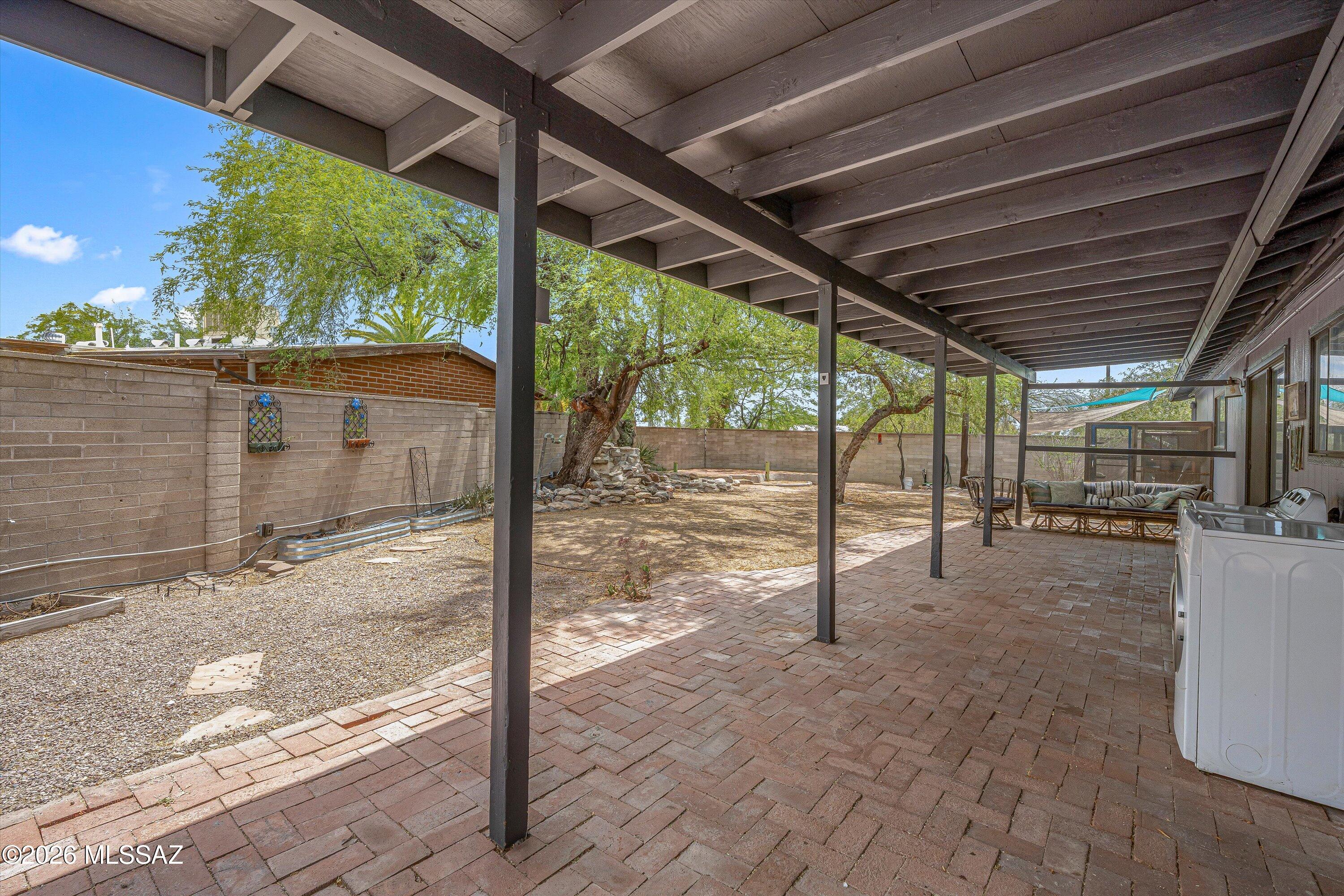 8302 E Kenyon Drive