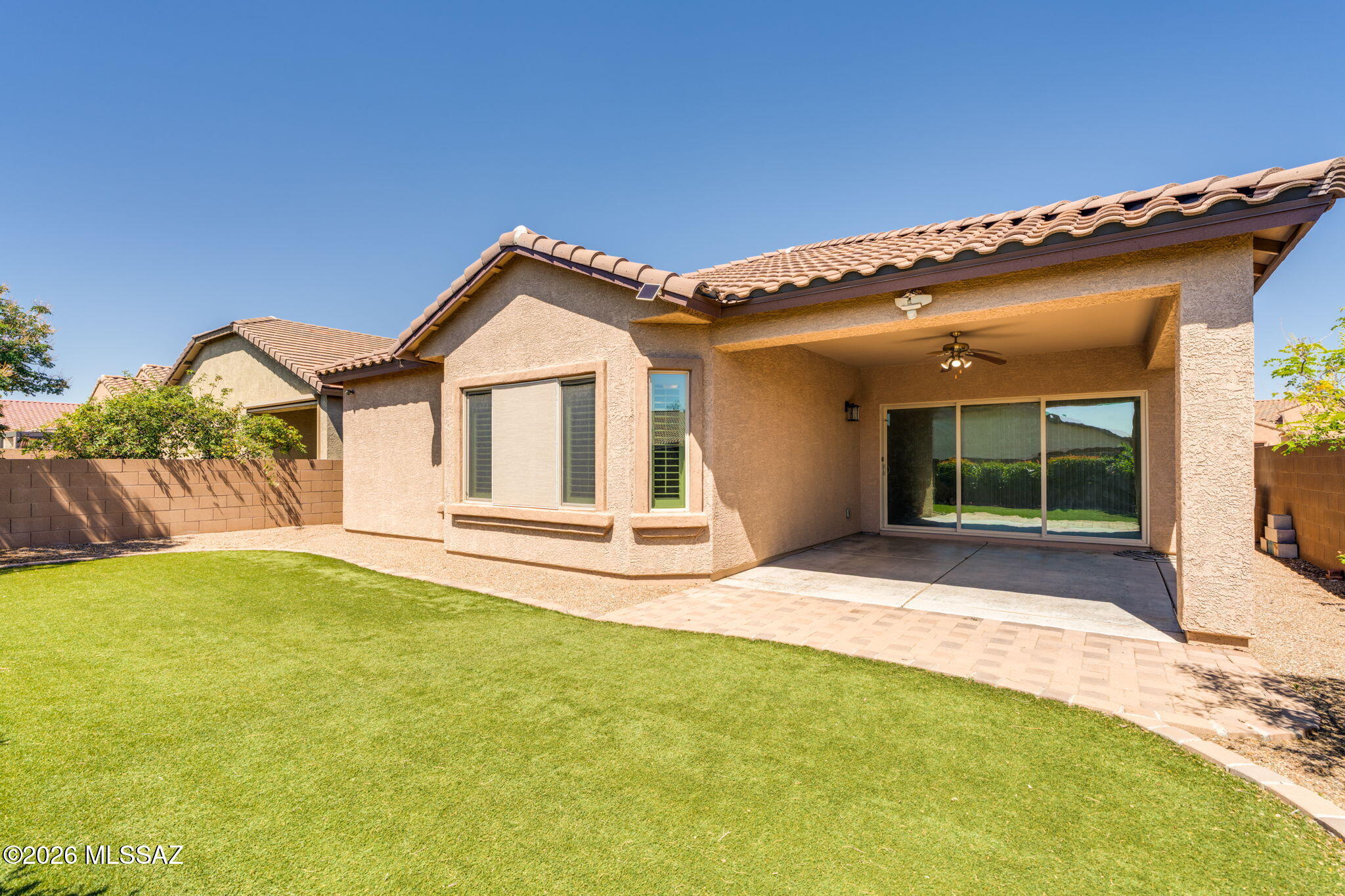 8158 N Circulo El Palmito