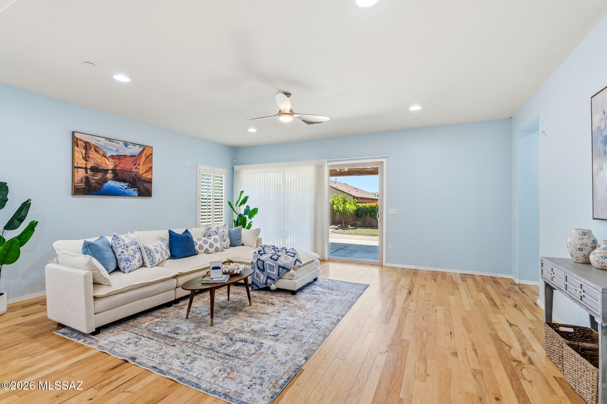 8158 N Circulo El Palmito
