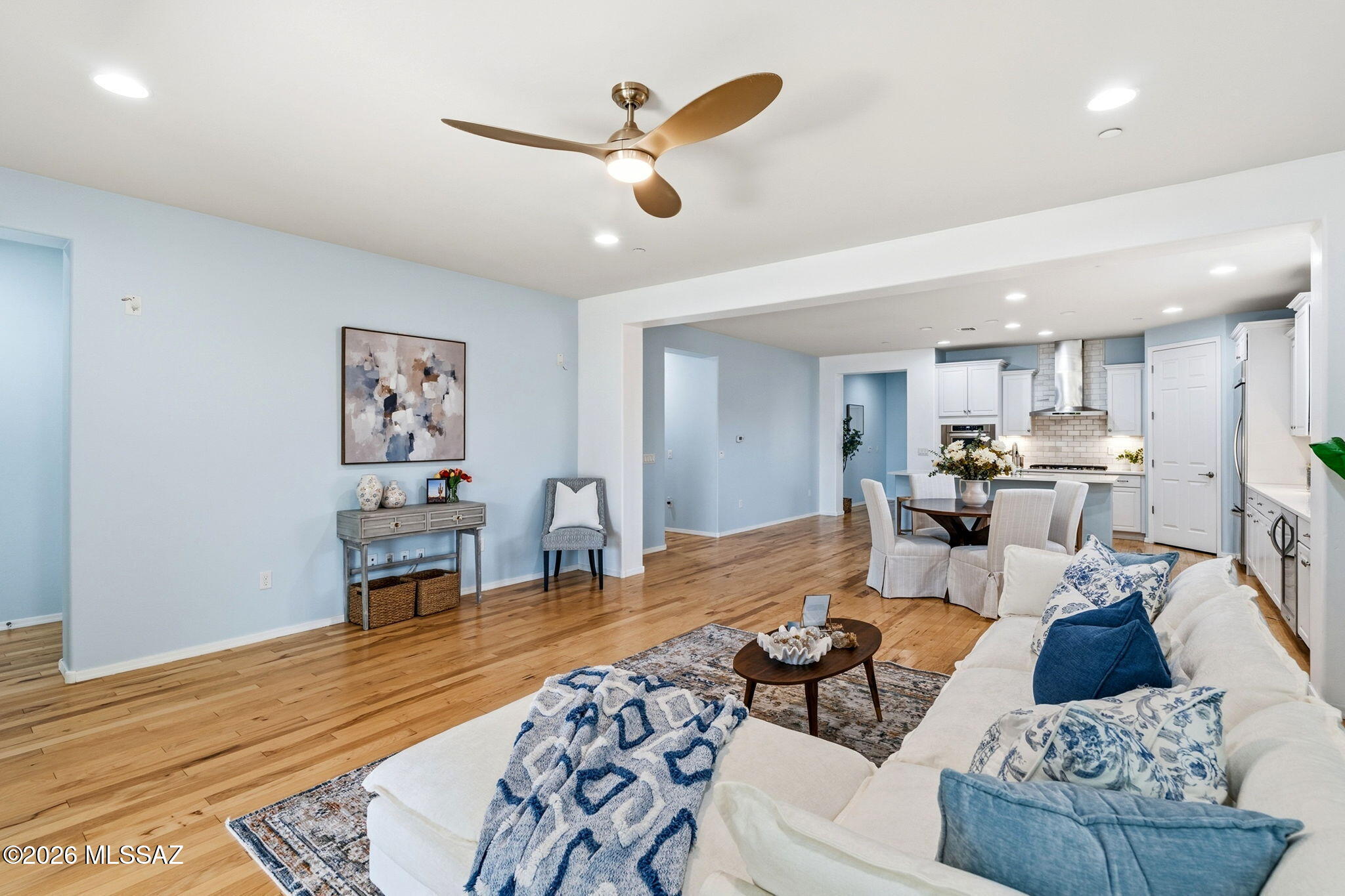 8158 N Circulo El Palmito