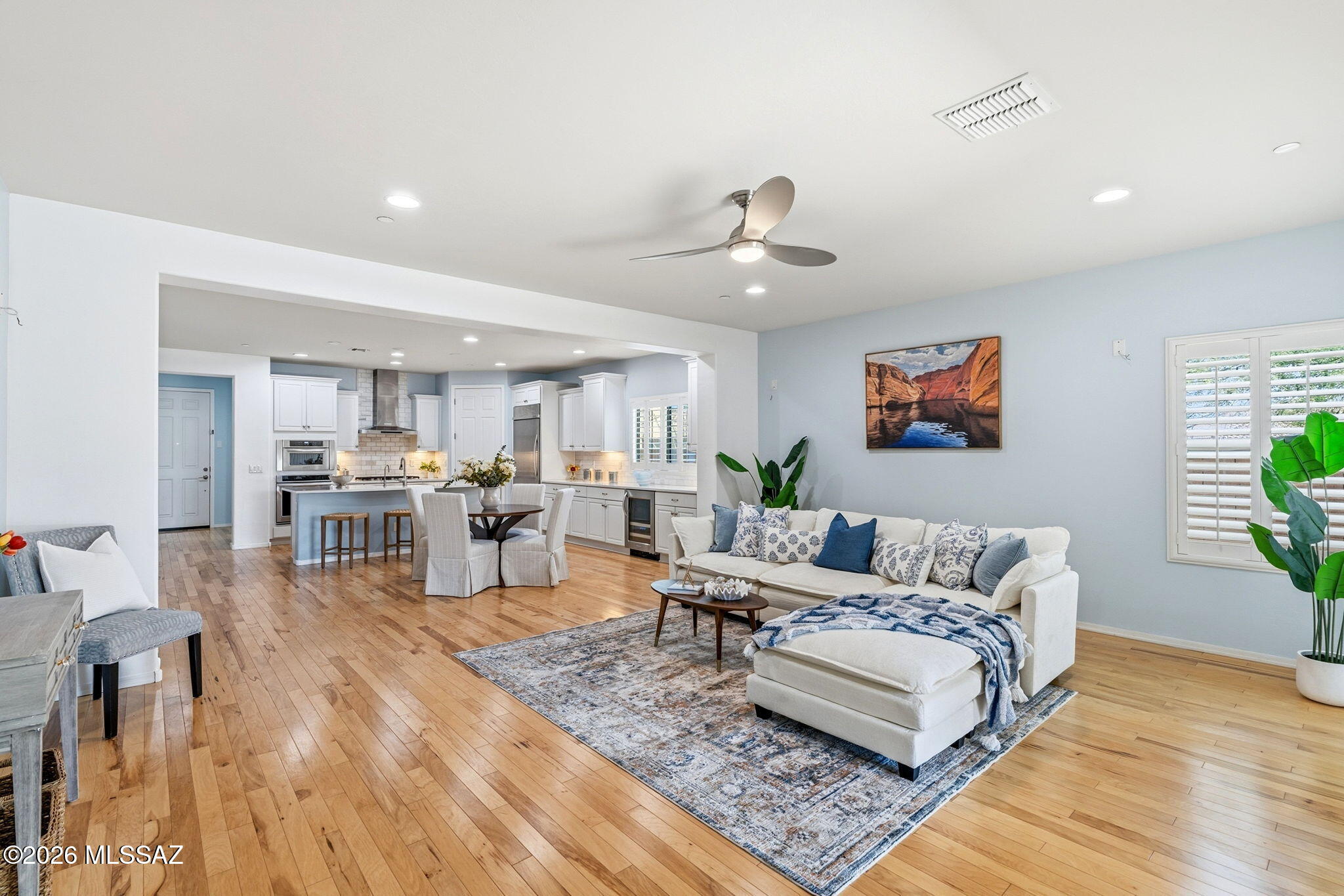 8158 N Circulo El Palmito