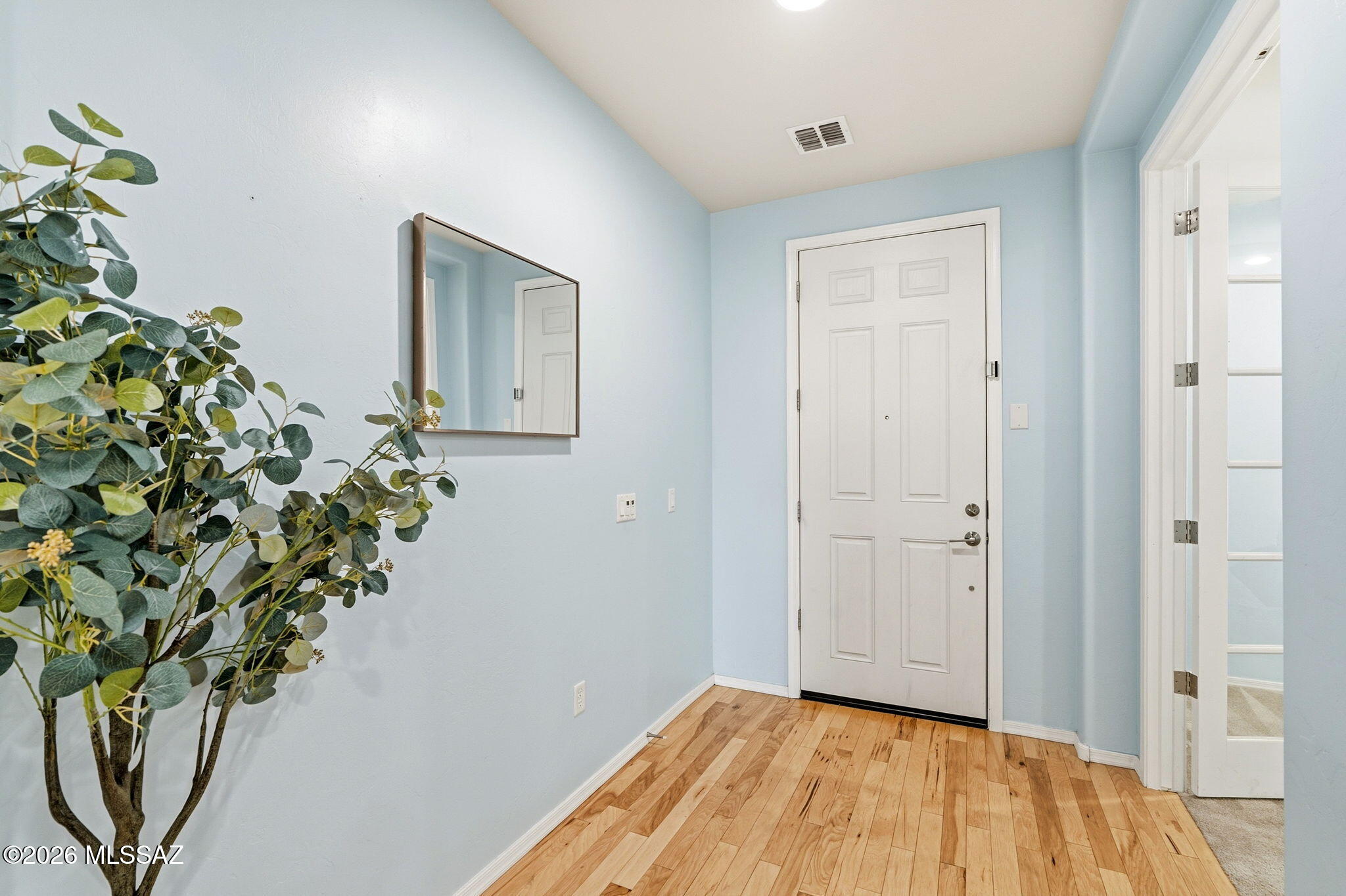 8158 N Circulo El Palmito