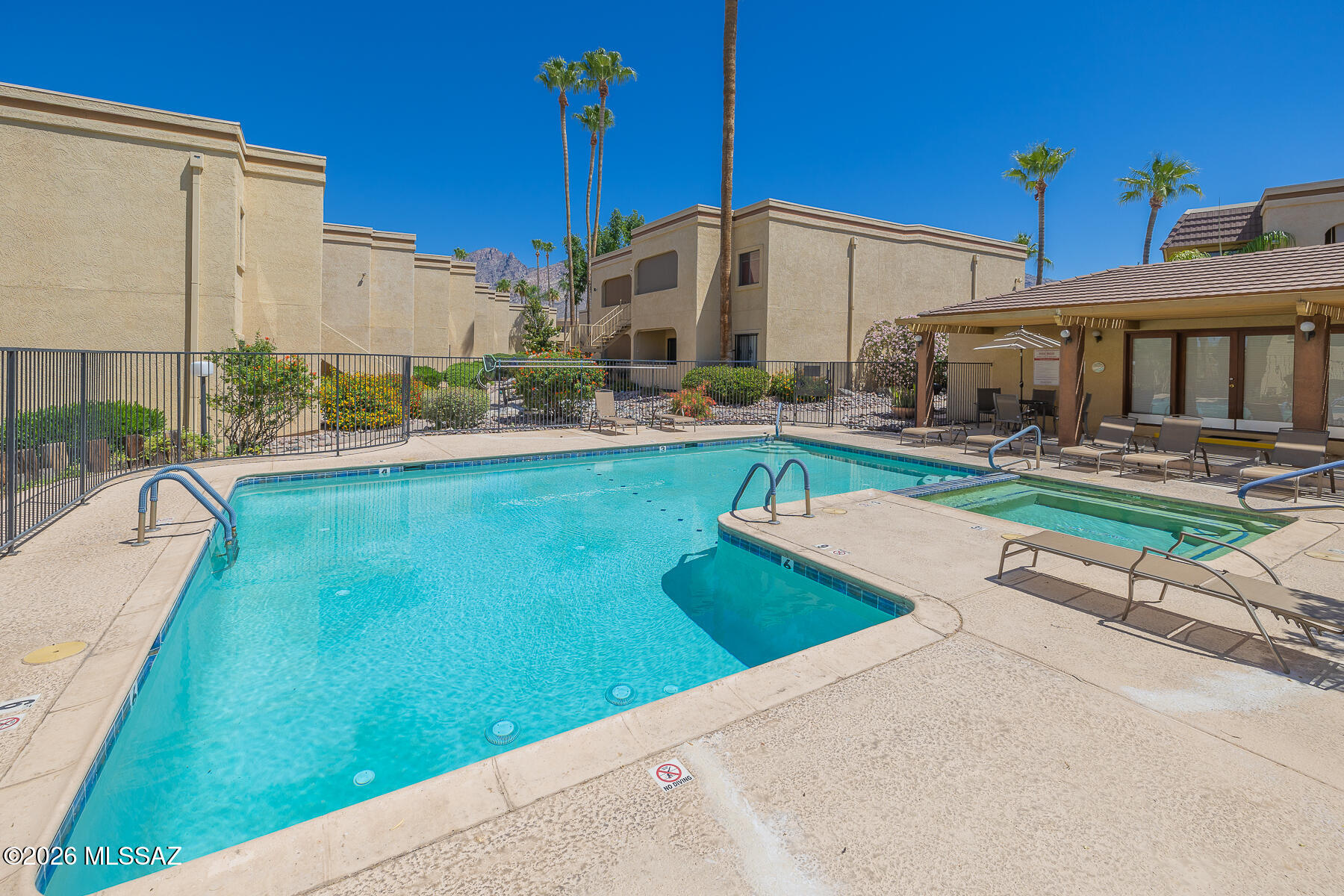 5500 N Valley View Road 213