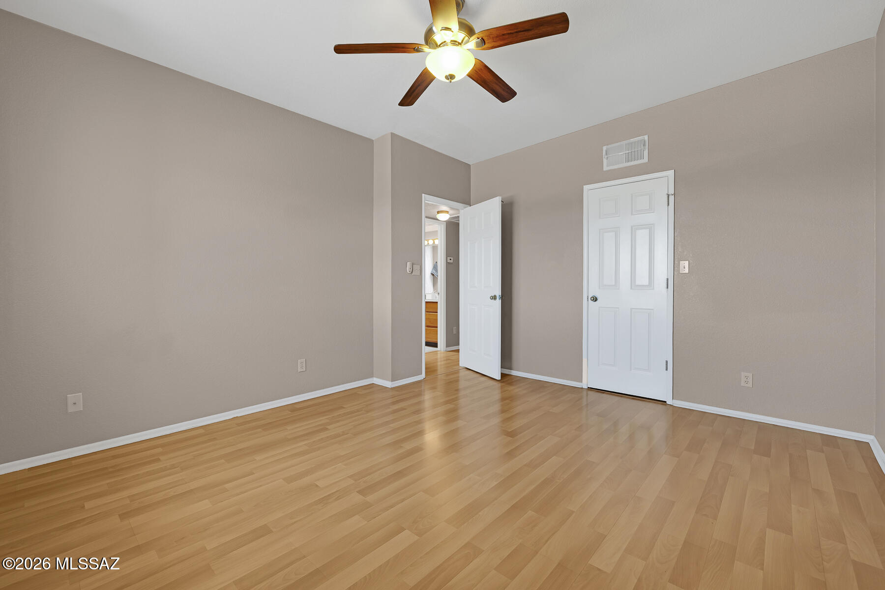 5500 N Valley View Road 213