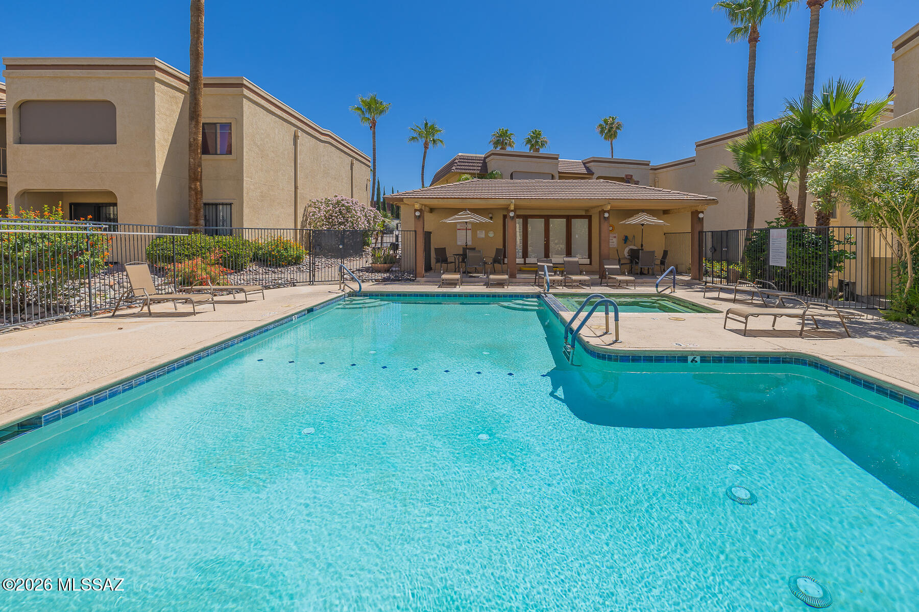 5500 N Valley View Road 213