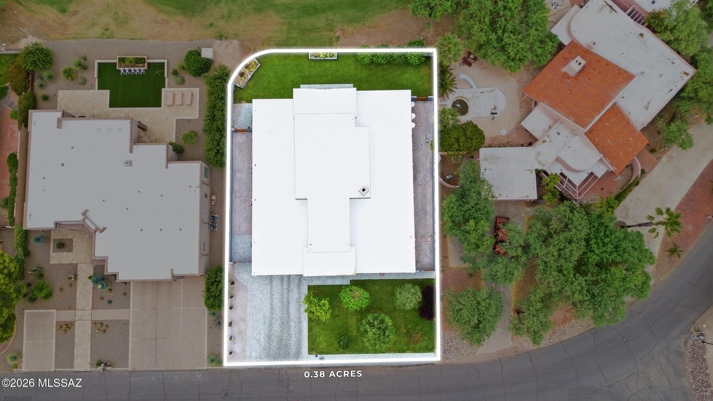 2965 N Calle Ladera
