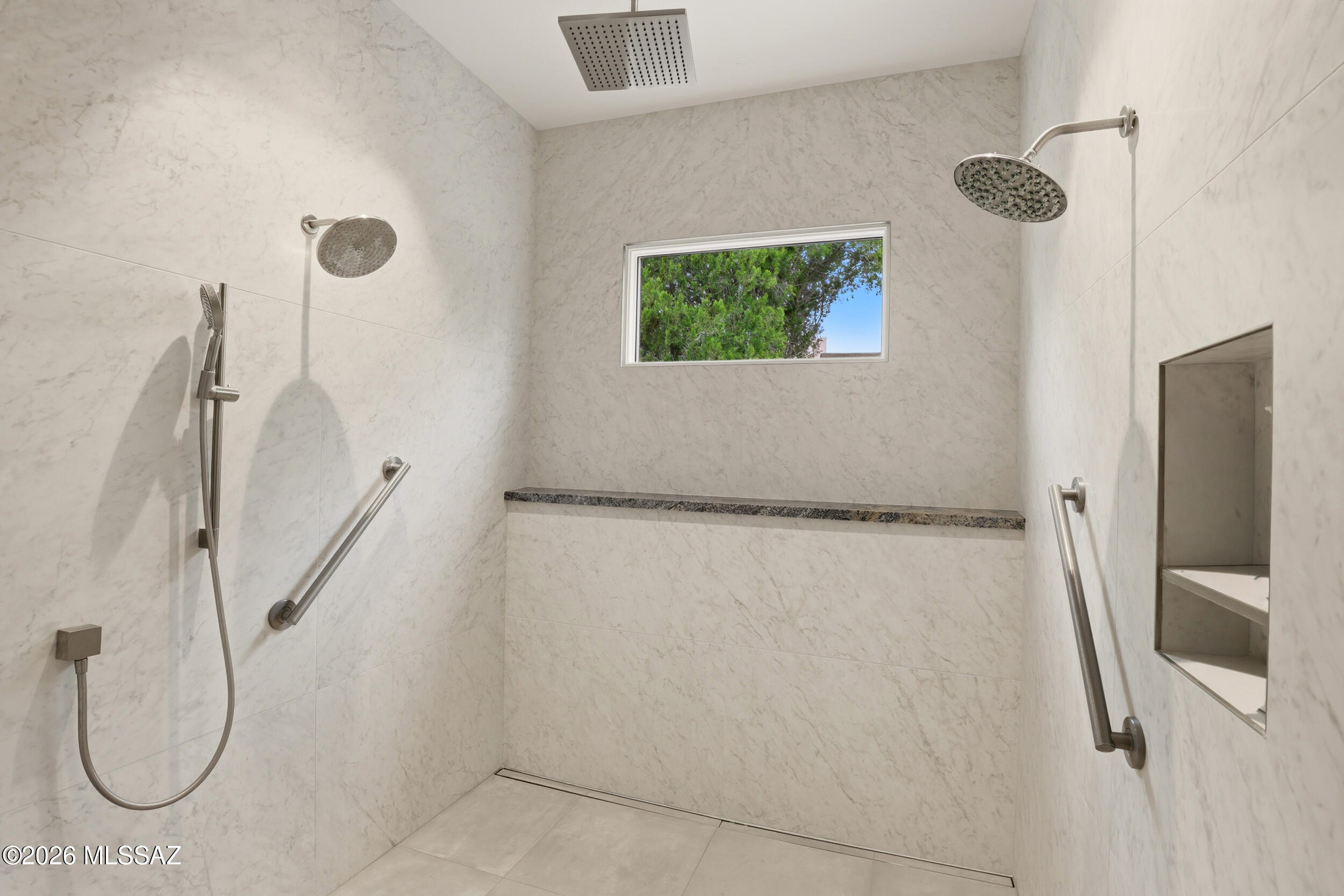 2965 N Calle Ladera