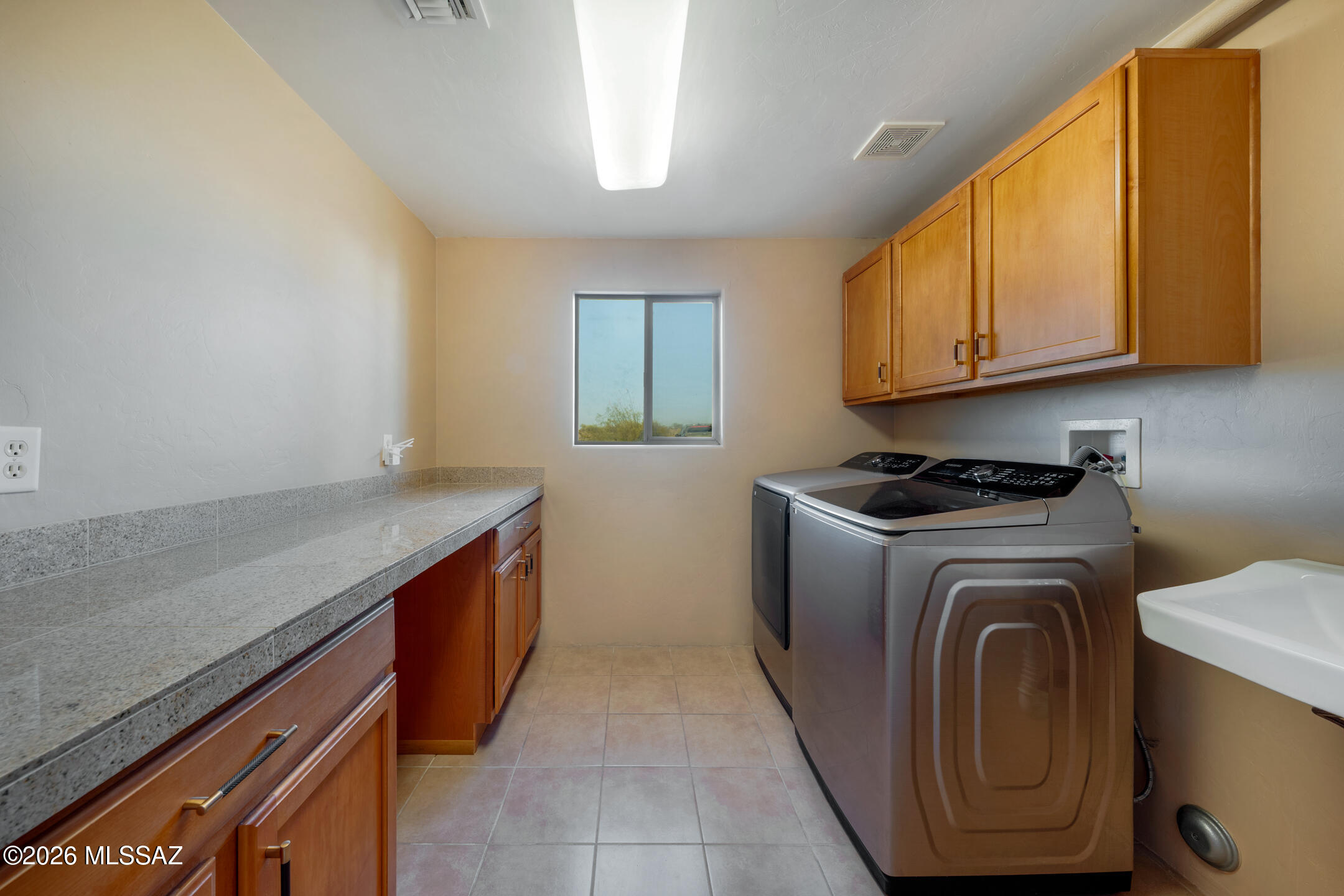 251 N Del Sur Drive