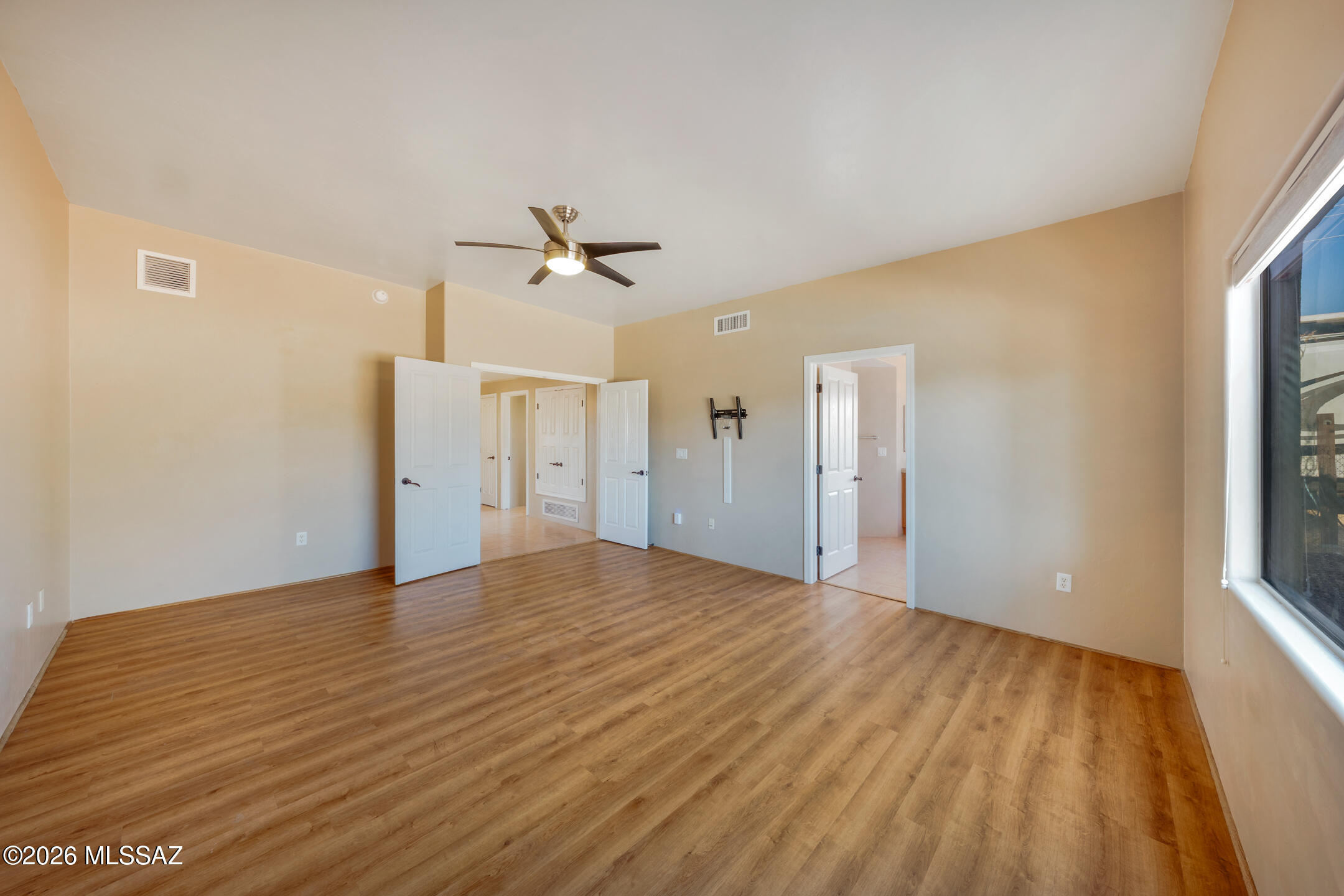 251 N Del Sur Drive