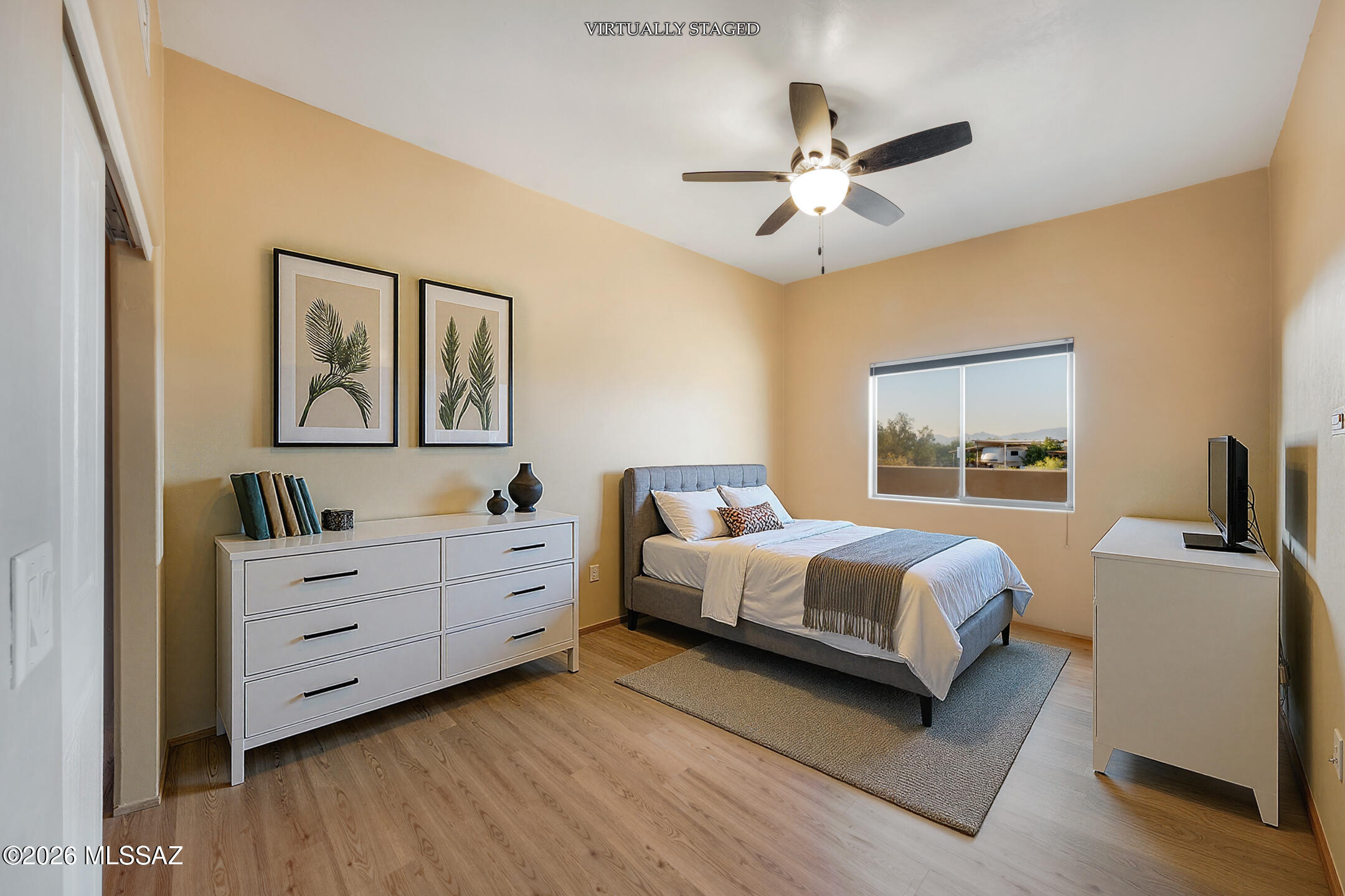 251 N Del Sur Drive