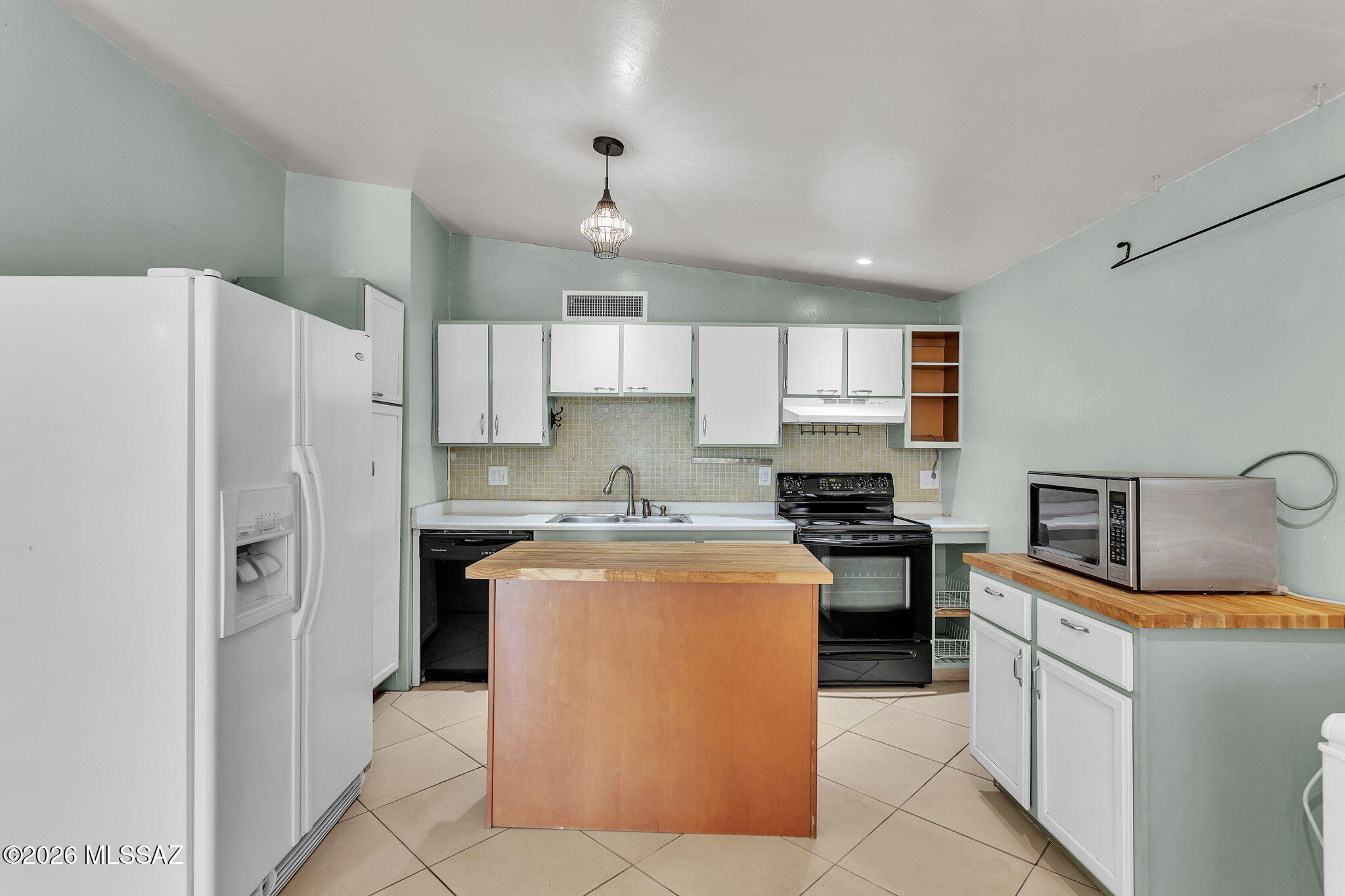 7540 E Poinciana Drive