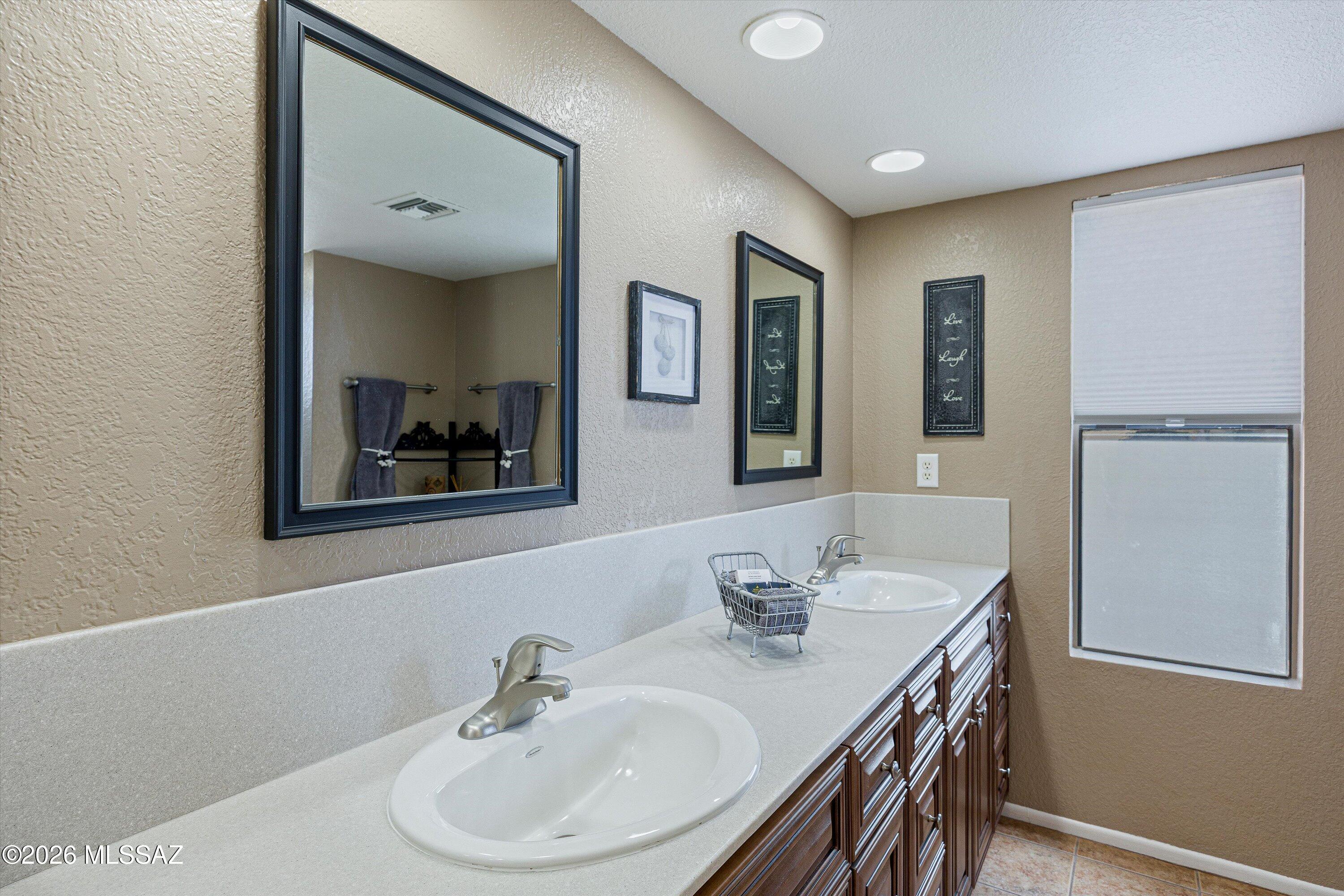 5051 N Sabino Canyon Road 2111