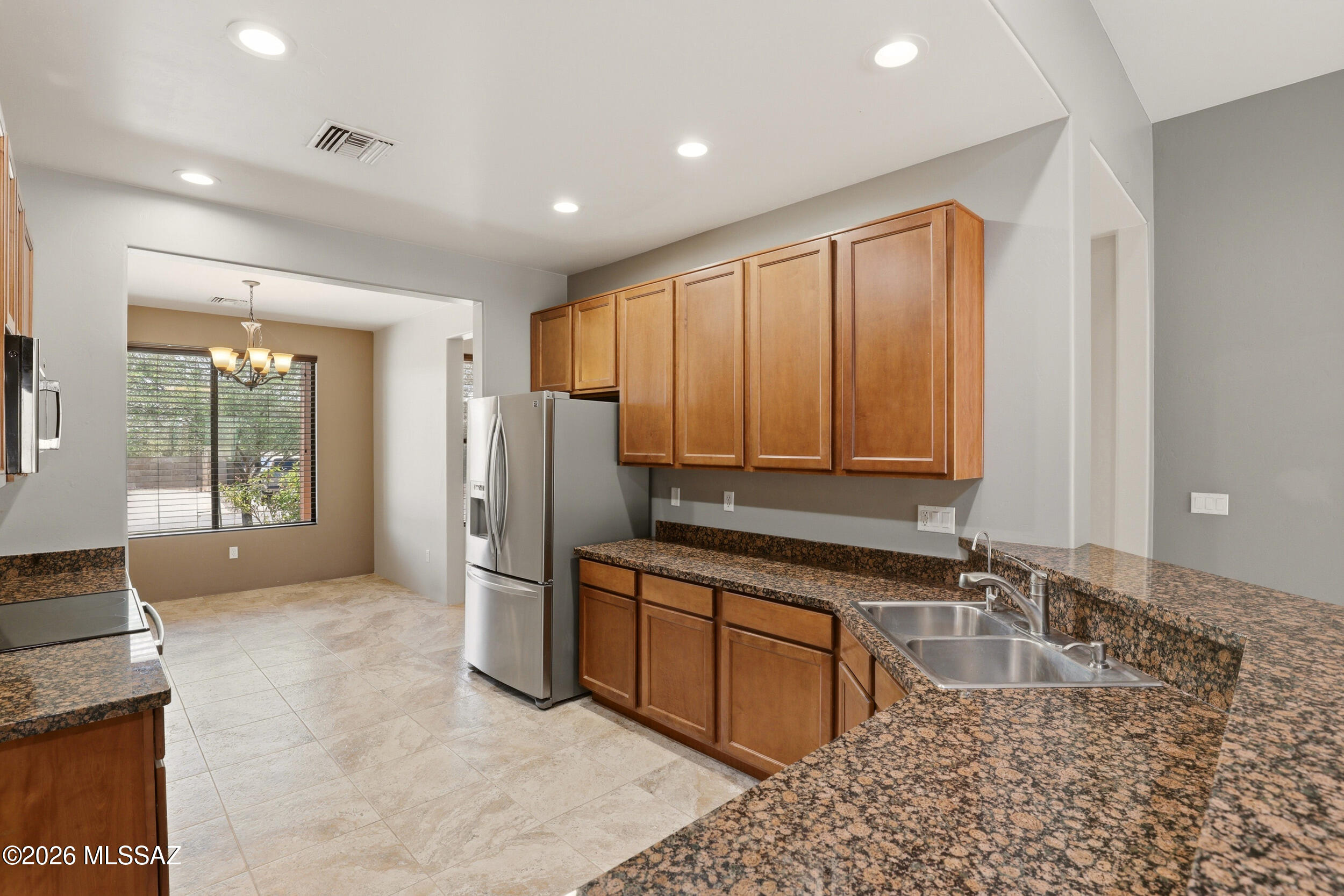 9331 S San Esteban Drive