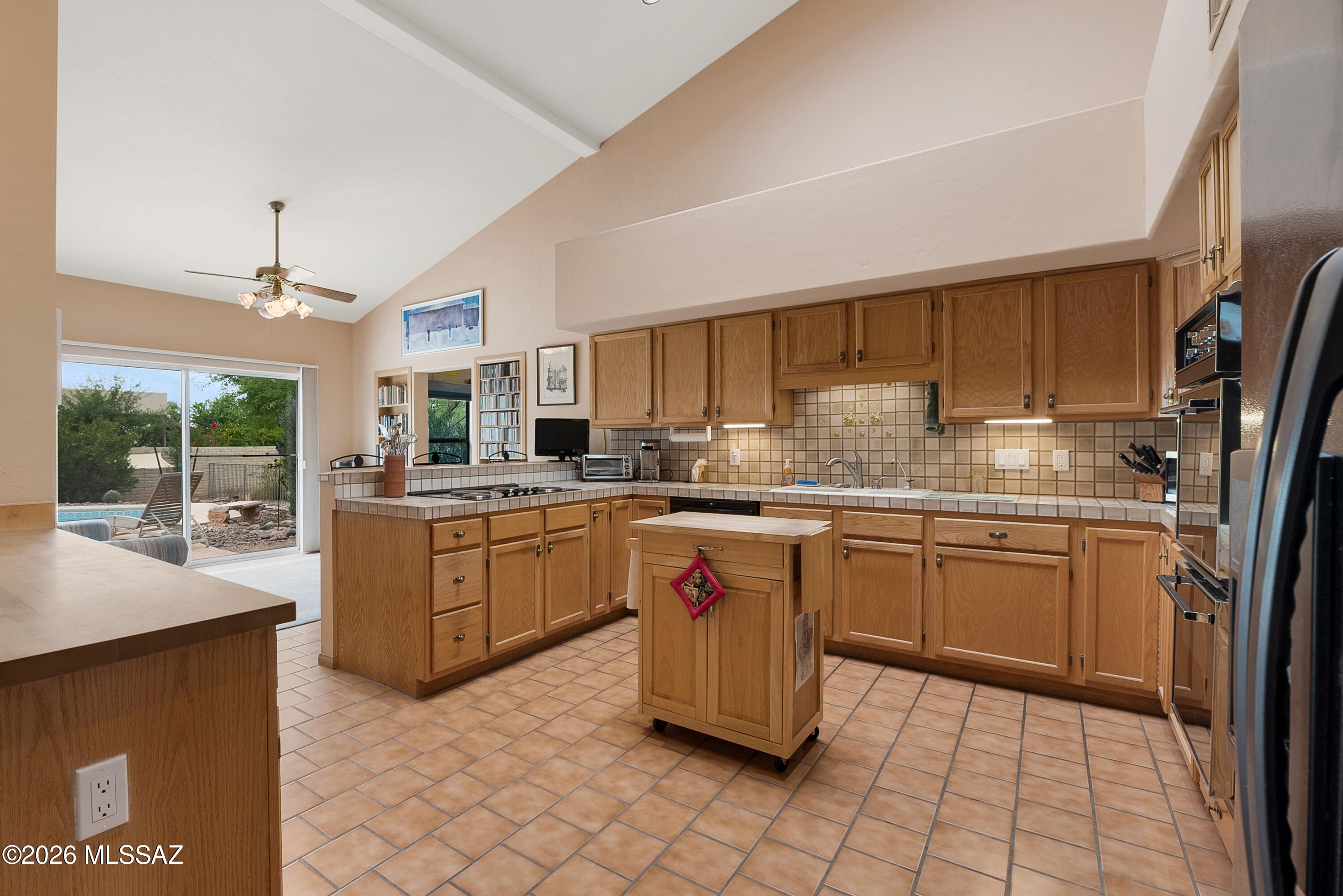 12390 E Avenida De La Vista Verde