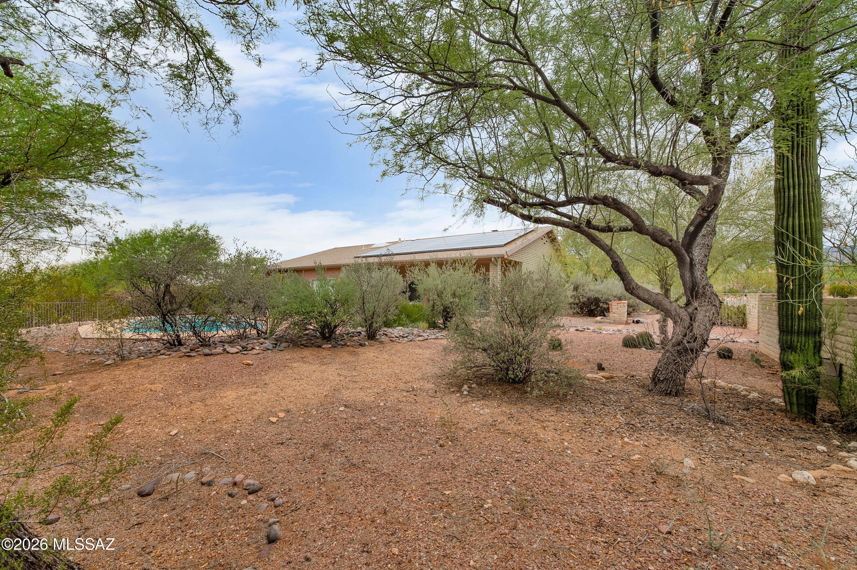 12390 E Avenida De La Vista Verde