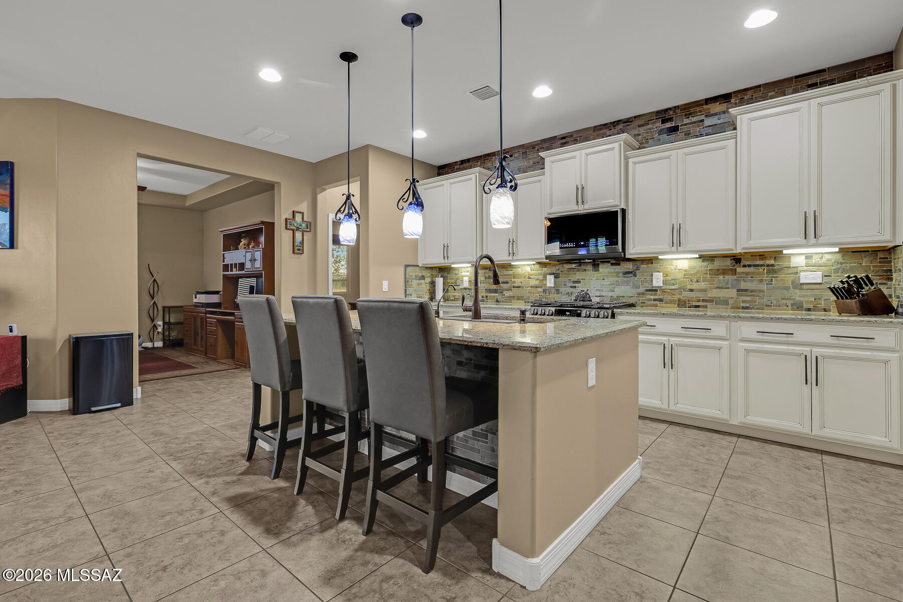 1390 E Stronghold Canyon Lane