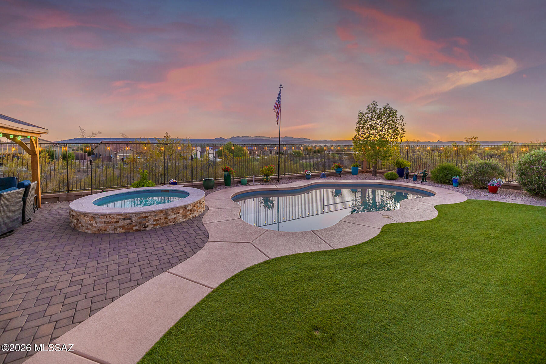 1390 E Stronghold Canyon Lane