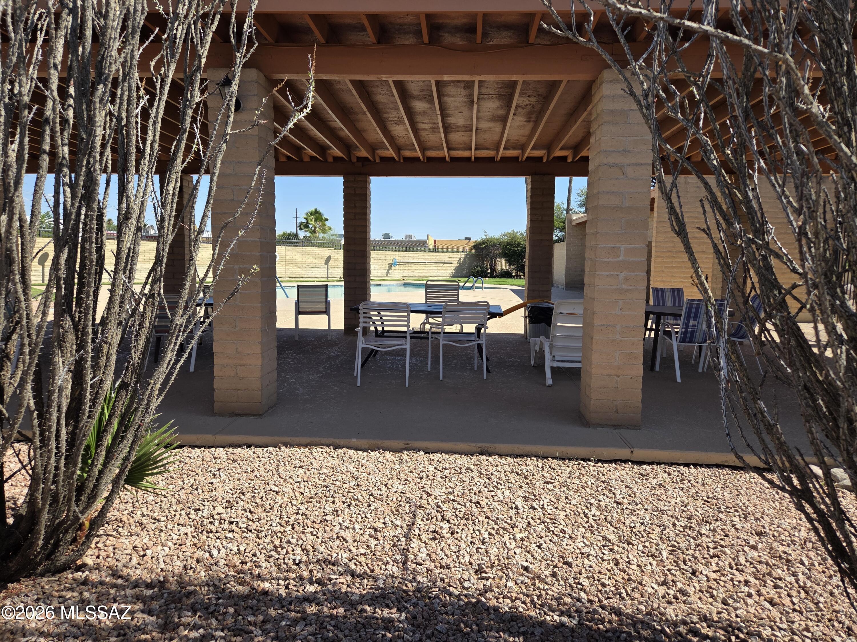 925 S Pantano Parkway