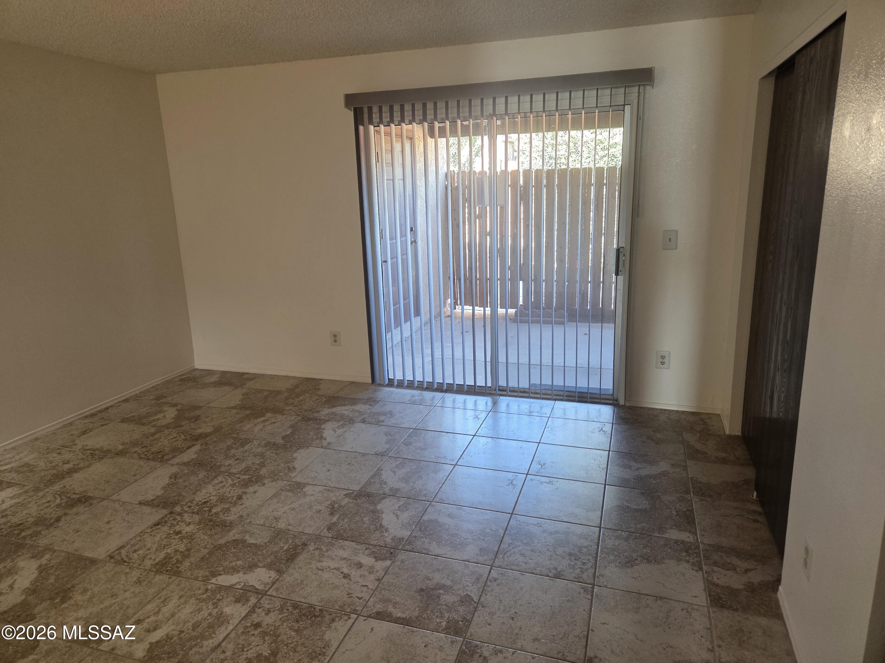 925 S Pantano Parkway