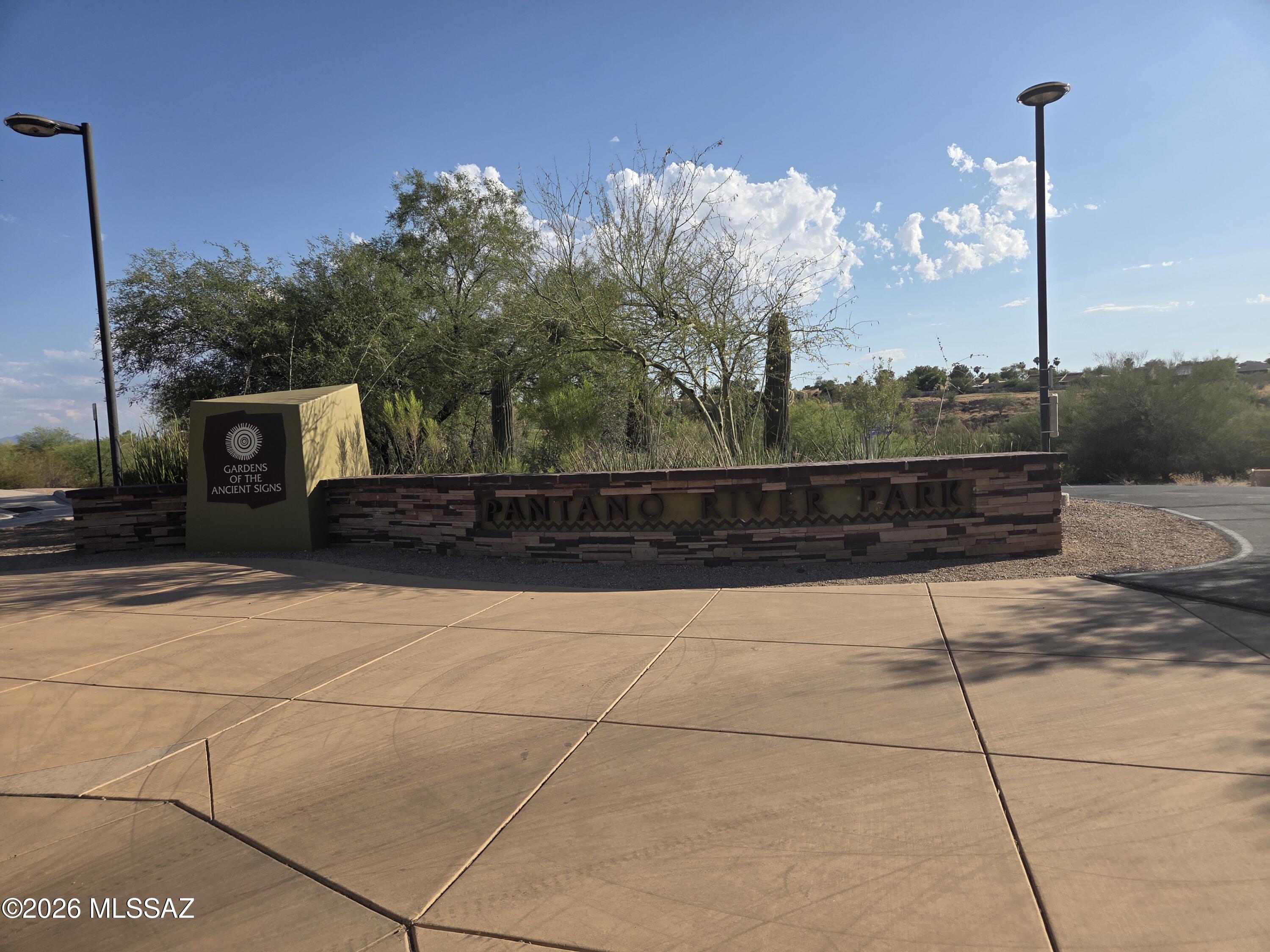 925 S Pantano Parkway