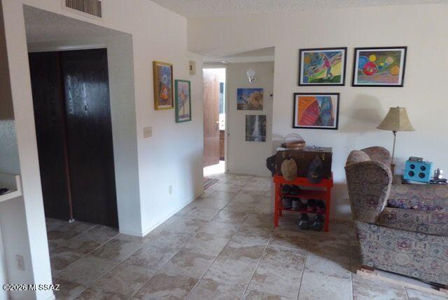 925 S Pantano Parkway