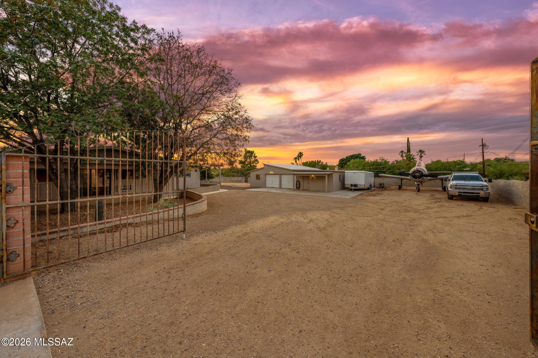 7049 N Magic Lane