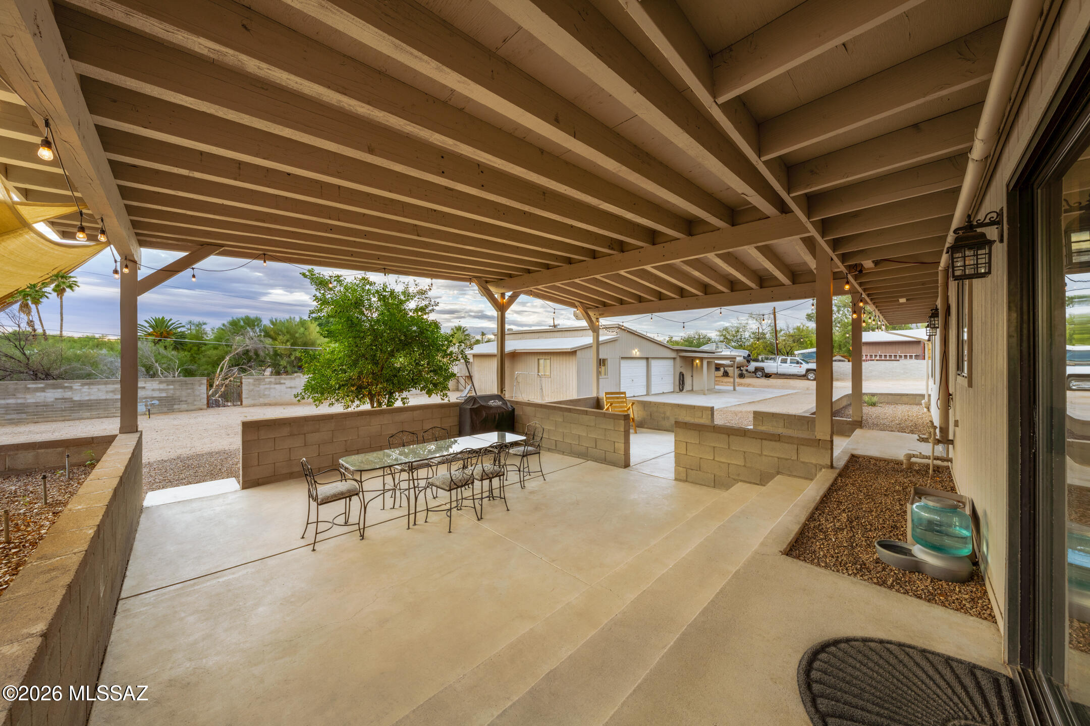 7049 N Magic Lane