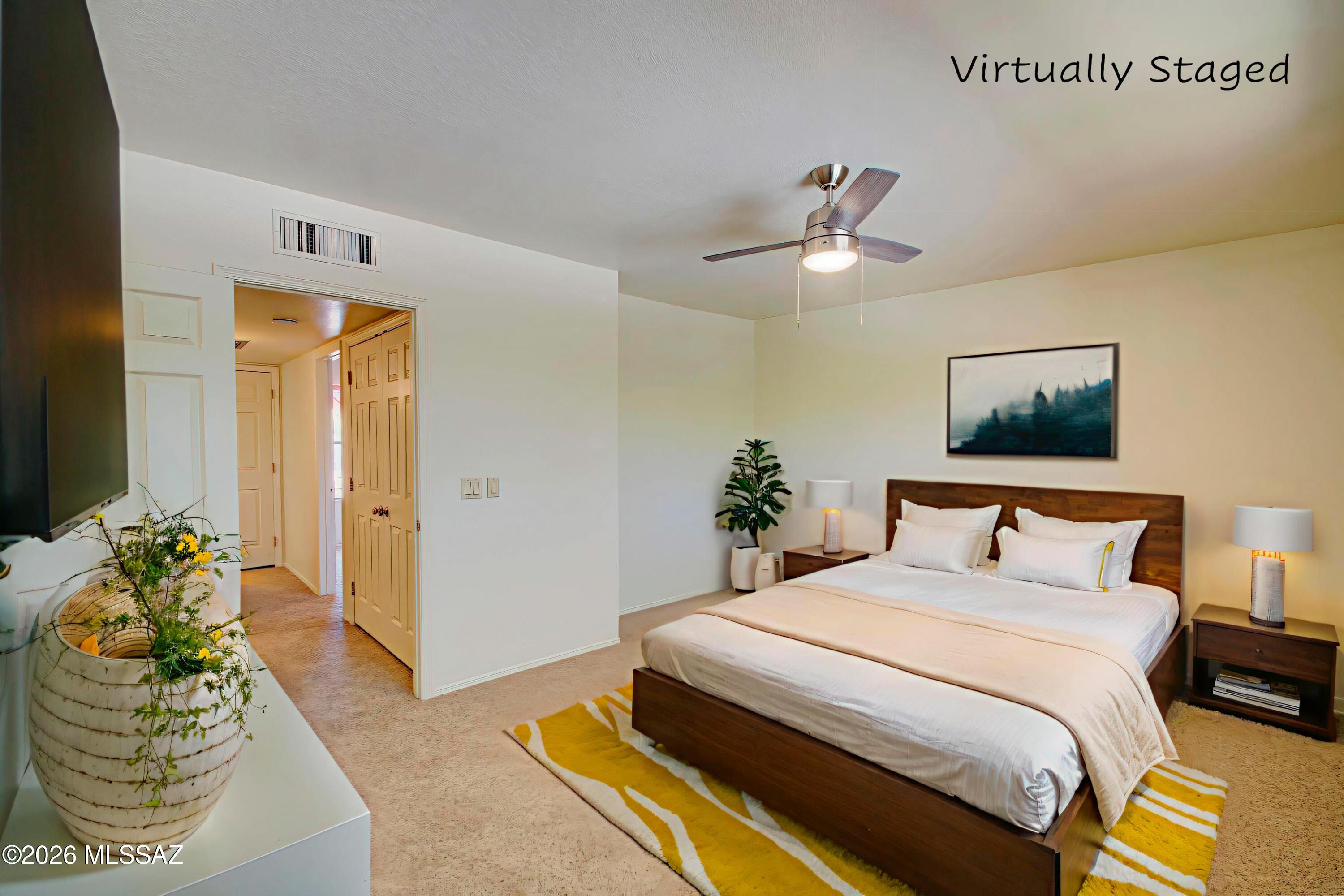 947 N Camino Seco