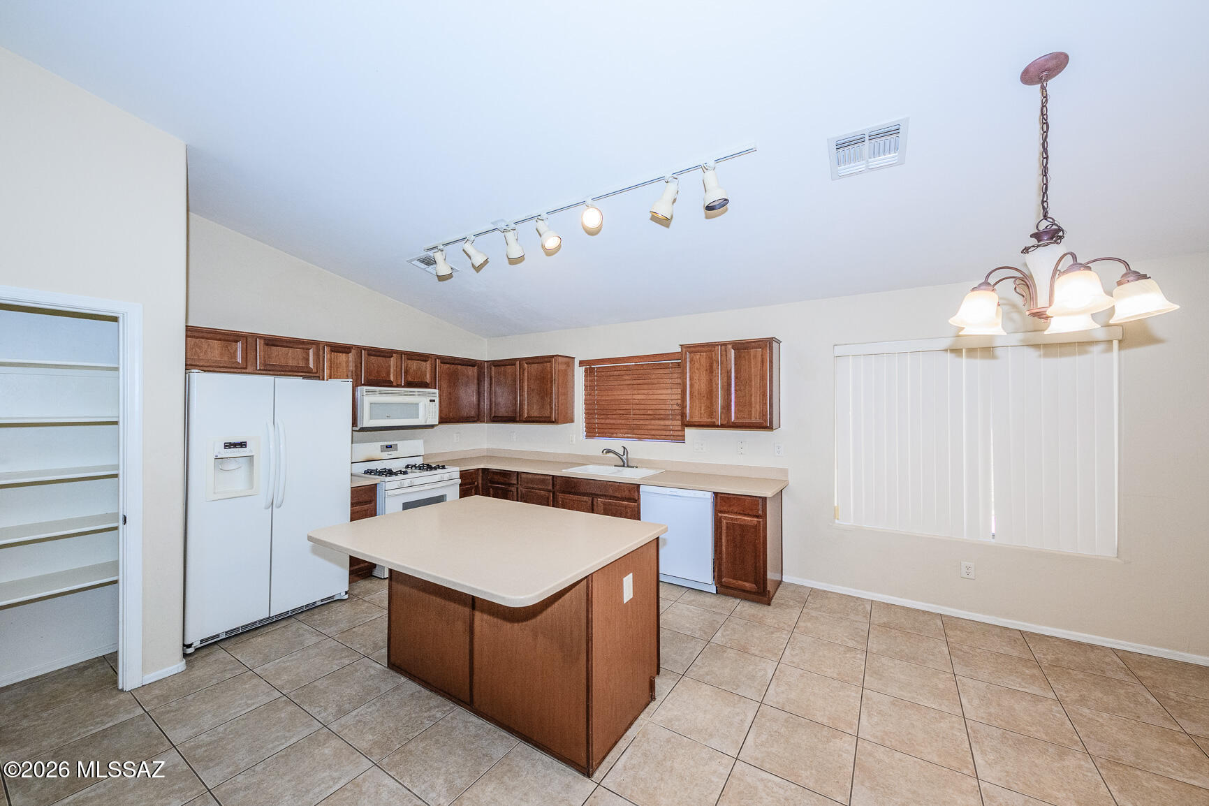13197 E Mesquite Flat Spring Drive